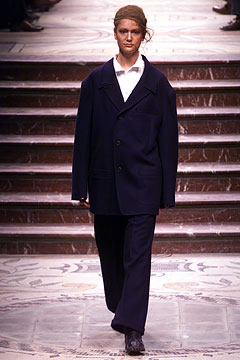 Yohji Yamamoto F/W 02 Look 16