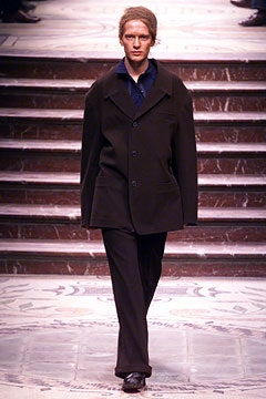 Yohji Yamamoto F/W 02 Look 17