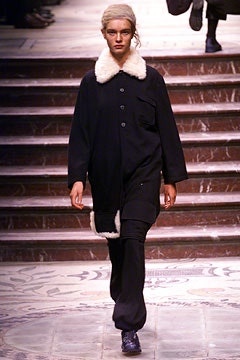 Yohji Yamamoto F/W 02 Look 19