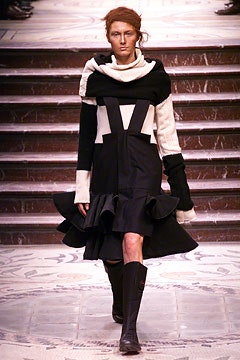 Yohji Yamamoto F/W 02 Look 26