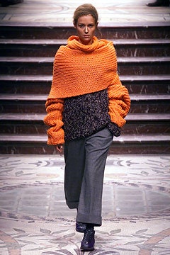Yohji Yamamoto F/W 02 Look 28