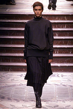 Yohji Yamamoto F/W 02 Look 35