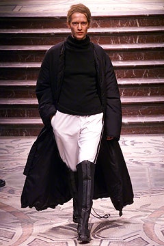 Yohji Yamamoto F/W 02 Look 44