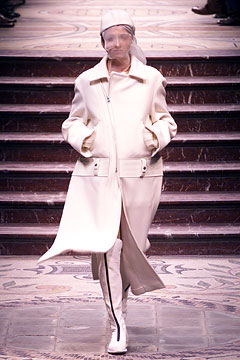 Yohji Yamamoto F/W 02 Look 61