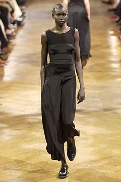 Yohji Yamamoto S/S 03 Look 39