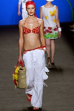 Anna Sui S/S 03 Look 35