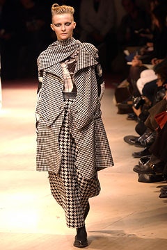Yohji Yamamoto F/W 03 Look 6