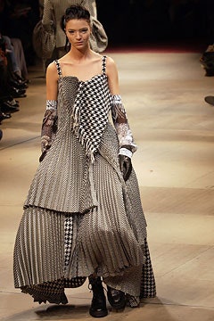 Yohji Yamamoto F/W 03 Look 37