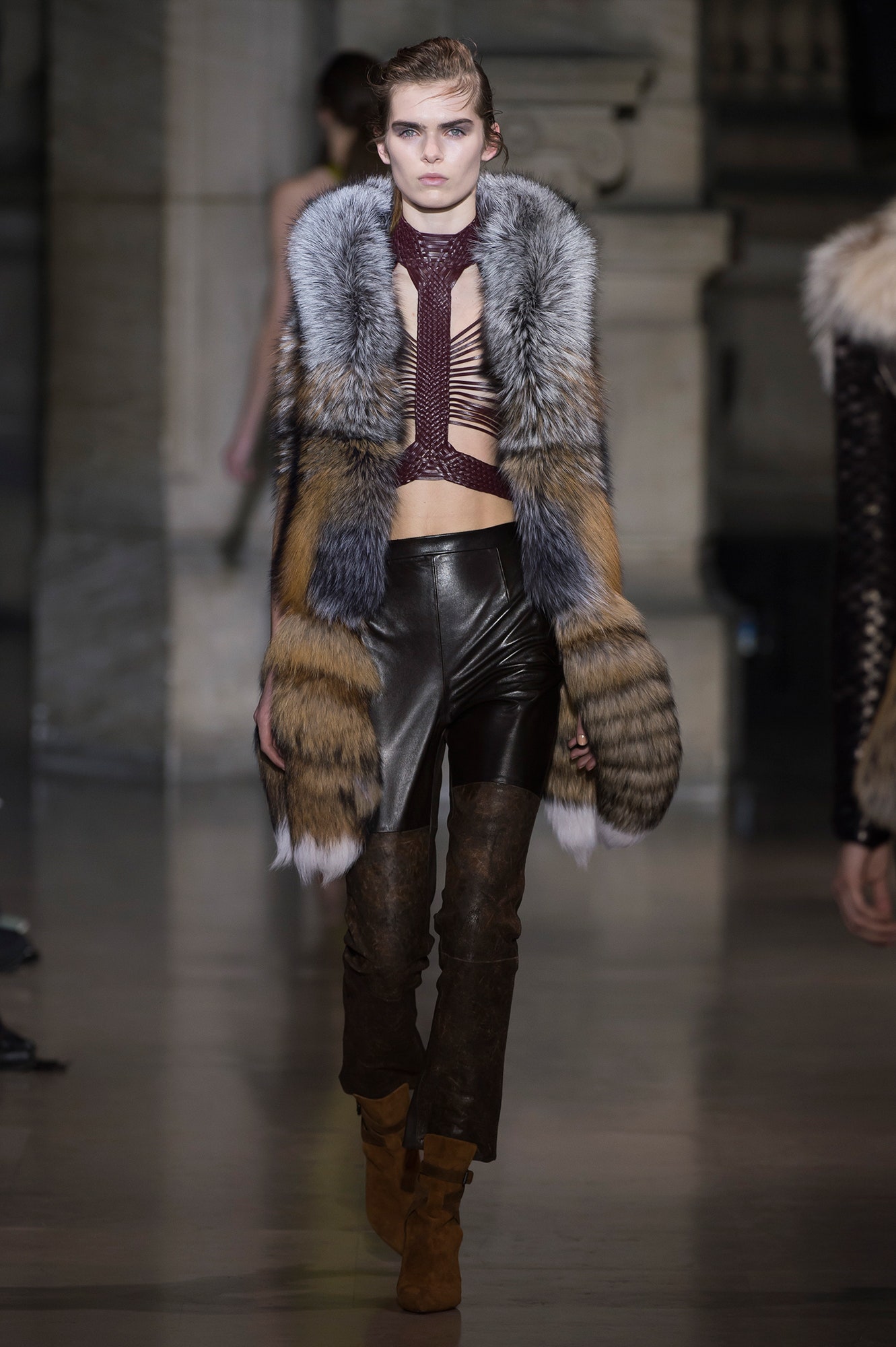 Yiqing Yin S/S 16 Couture Look 11