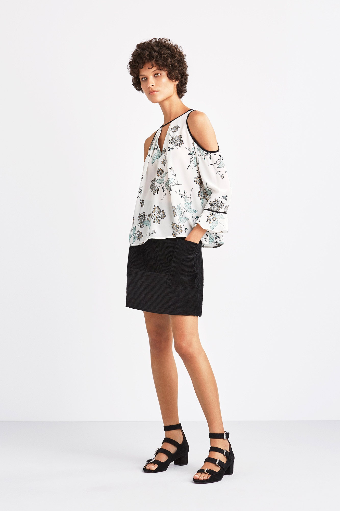 Whistles Resort 17 Look 10