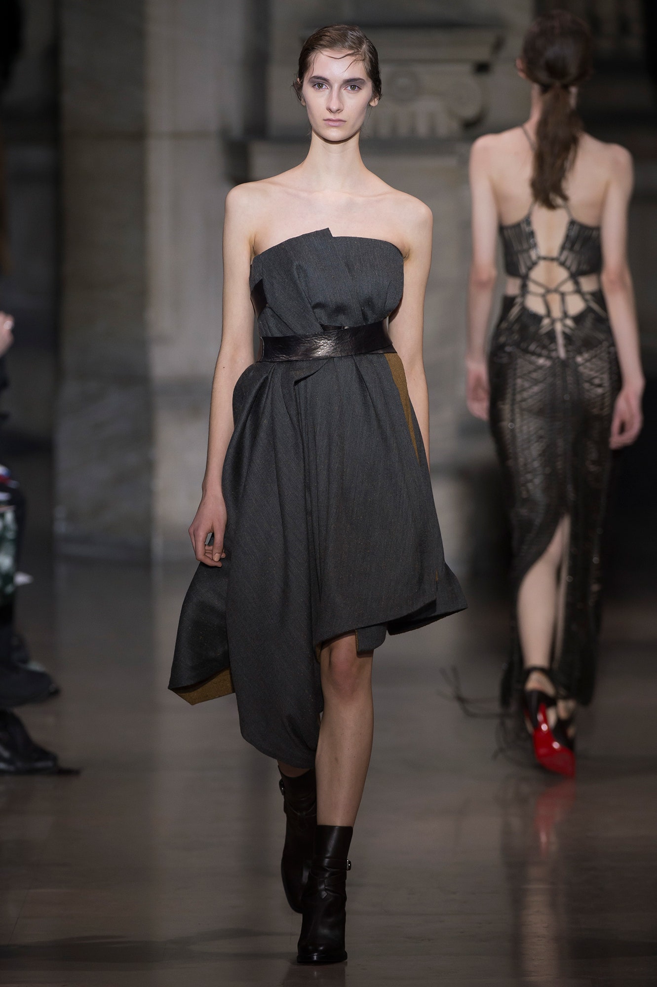 Yiqing Yin S/S 16 Couture Look 14