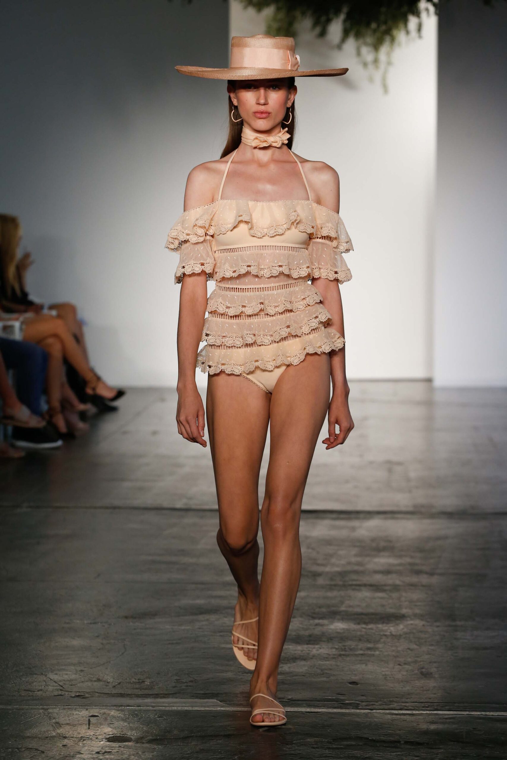 Zimmermann Resort 18 Look 16