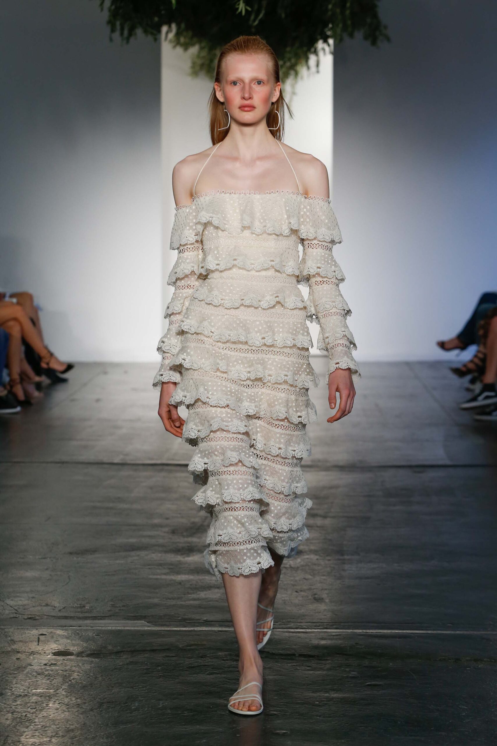 Zimmermann Resort 18 Look 17