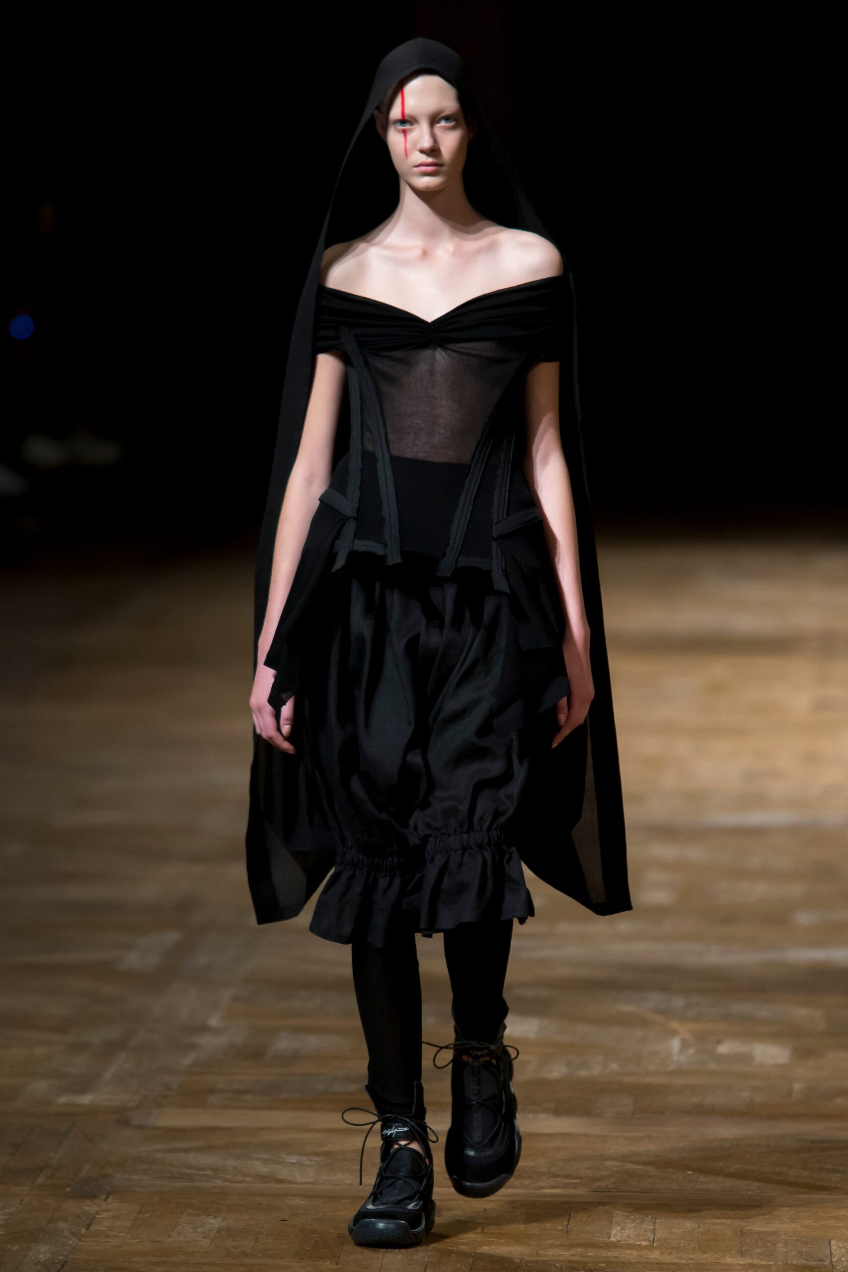 Yohji Yamamoto S/S 16 Look 17