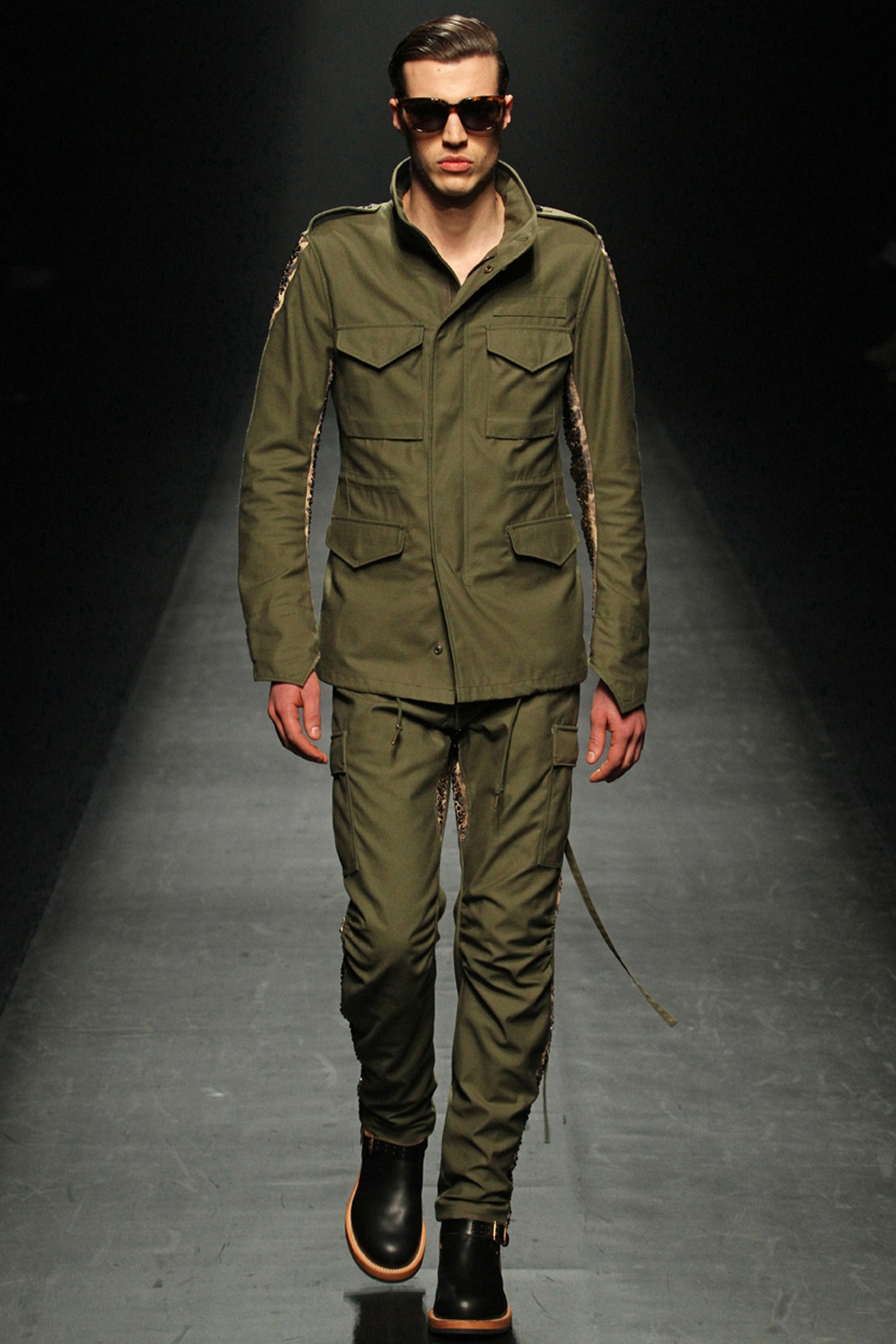 1 Piu 1 Uguale 3 F/W 13 Look 5