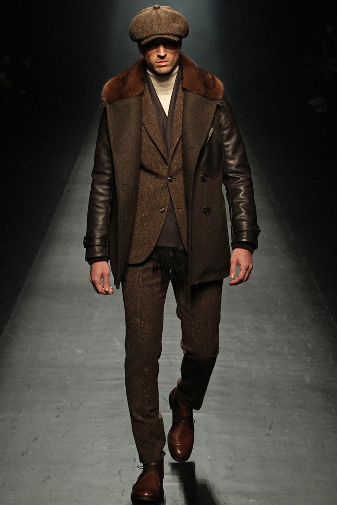 1 Piu 1 Uguale 3 F/W 13 Look 11