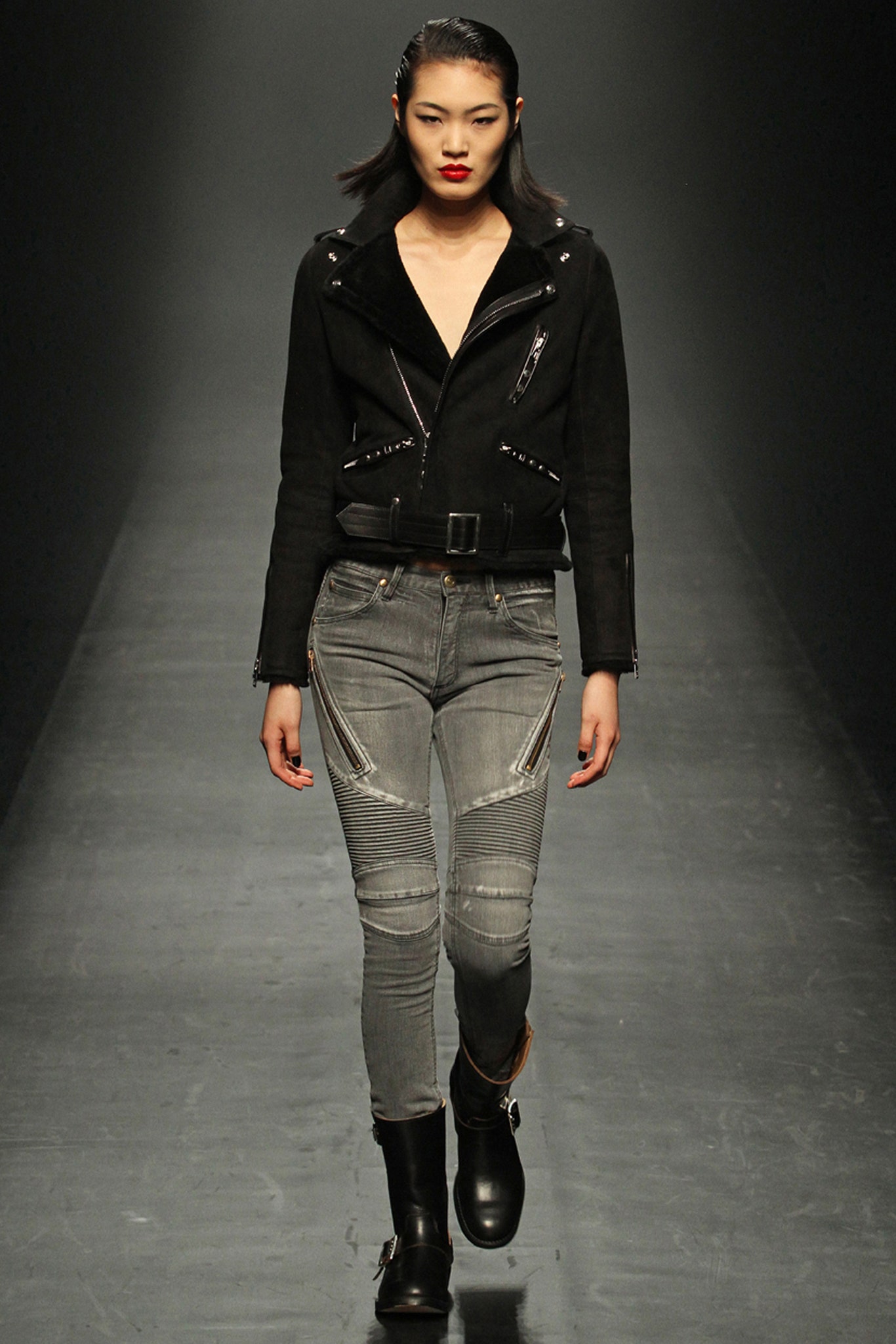 1 Piu 1 Uguale 3 F/W 13 Look 39