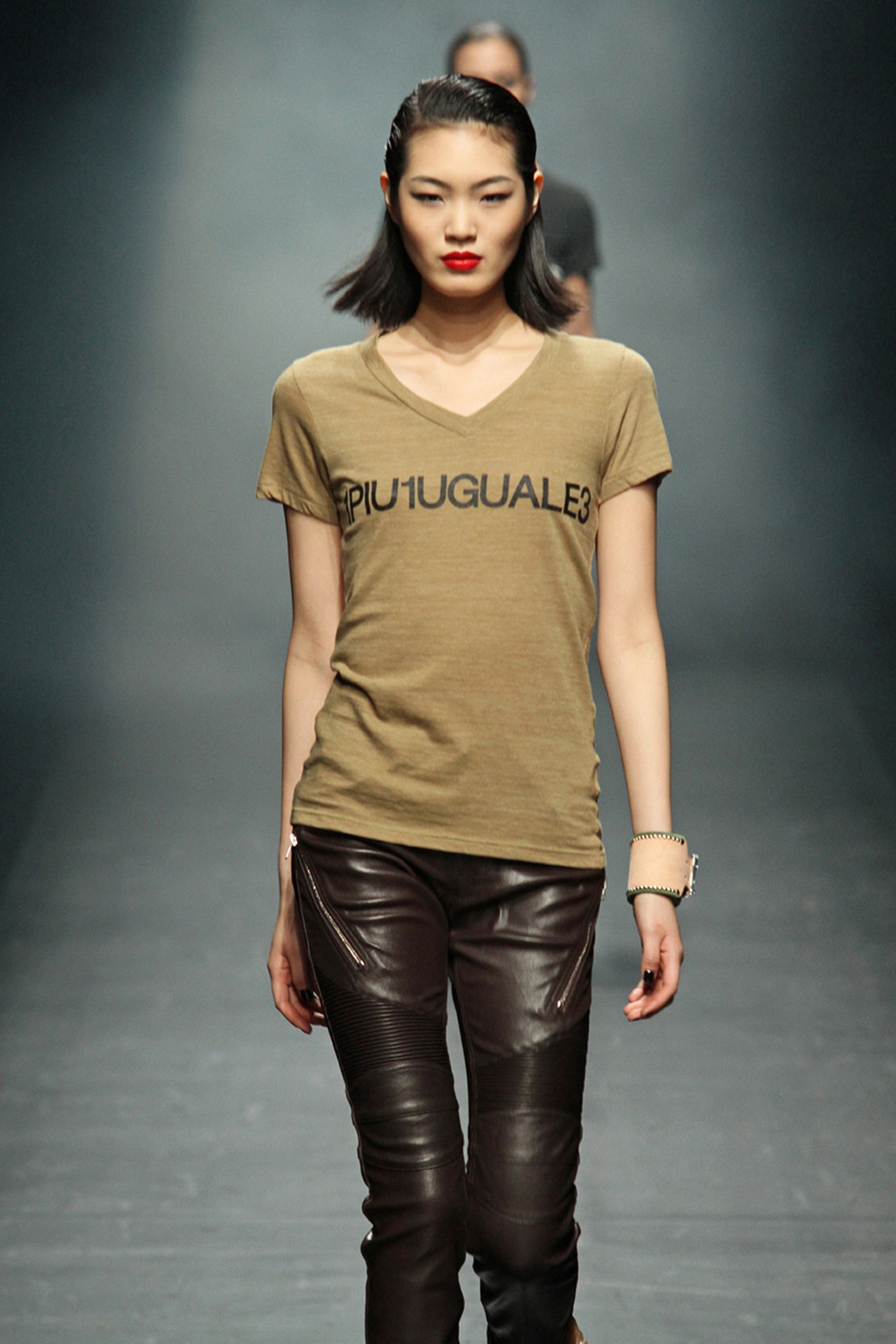 1 Piu 1 Uguale 3 F/W 13 Look 45