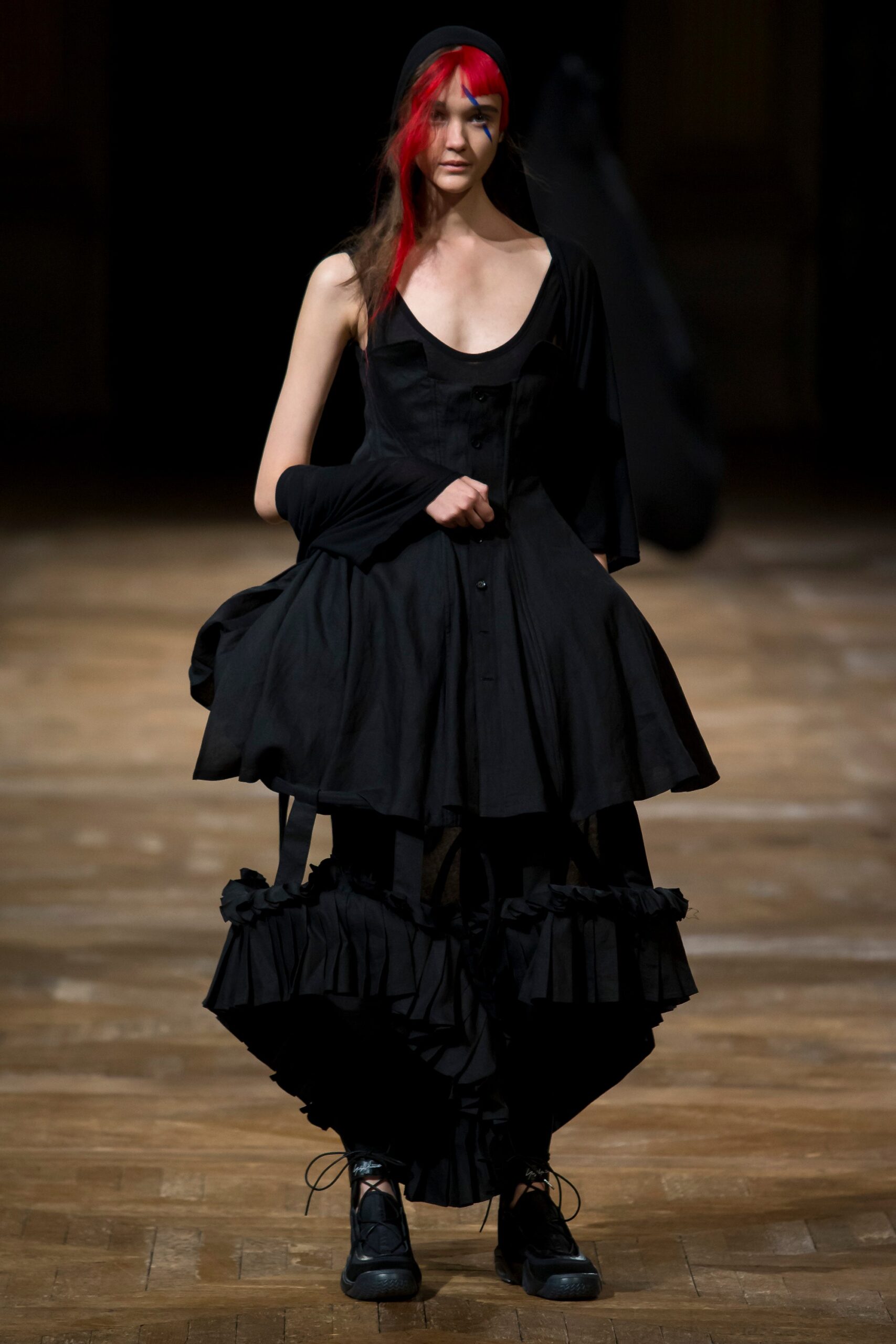 Yohji Yamamoto S/S 16 Look 24