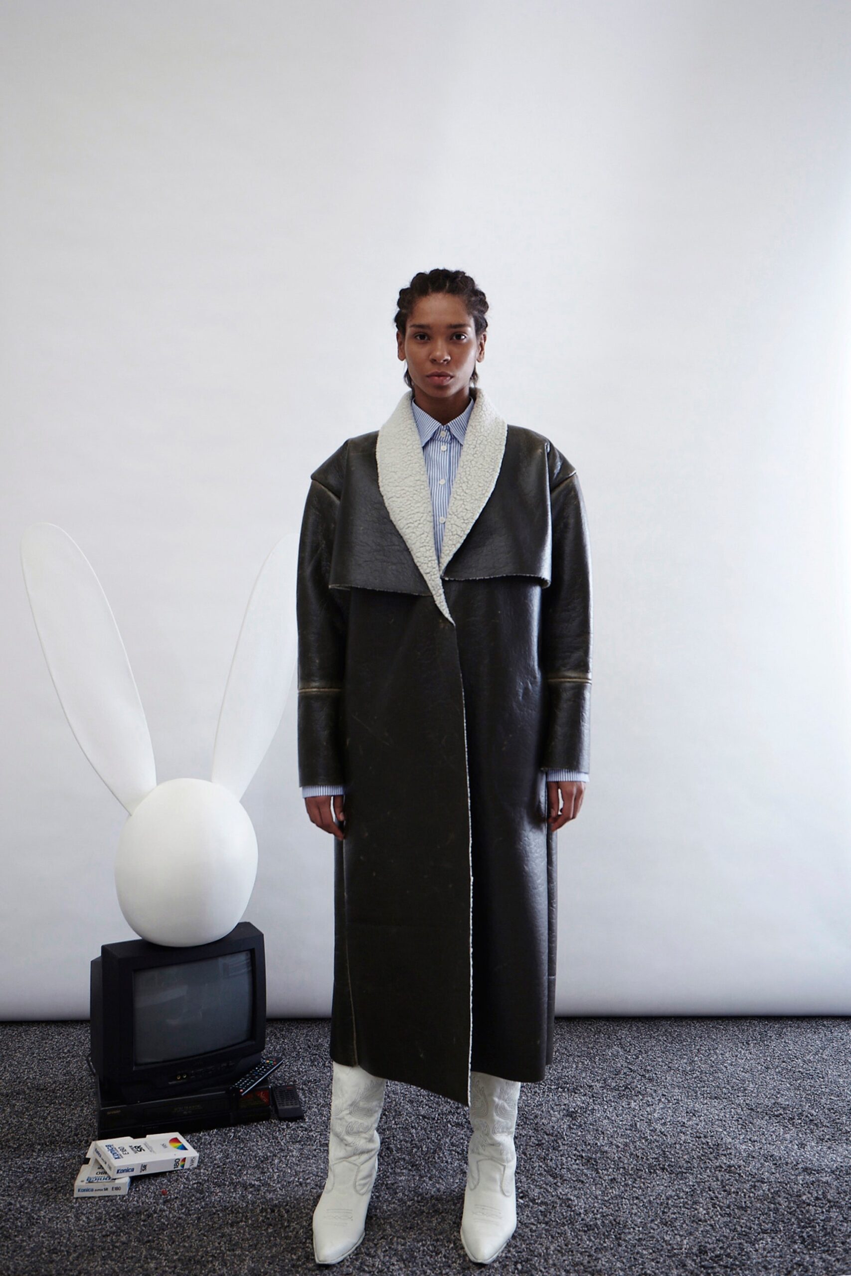 A.W.A.K.E. MODE F/W 16 Look 217