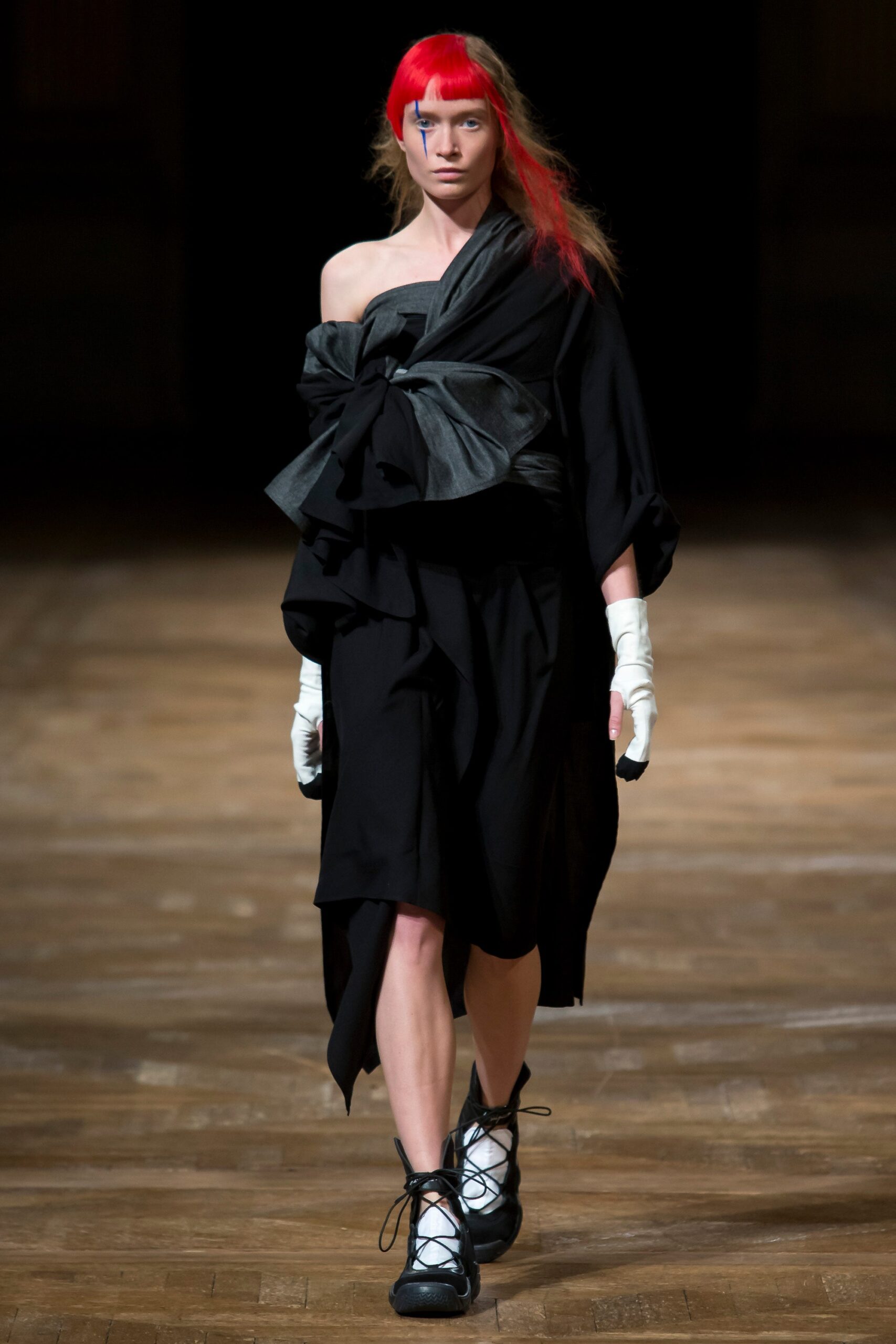 Yohji Yamamoto S/S 16 Look 34