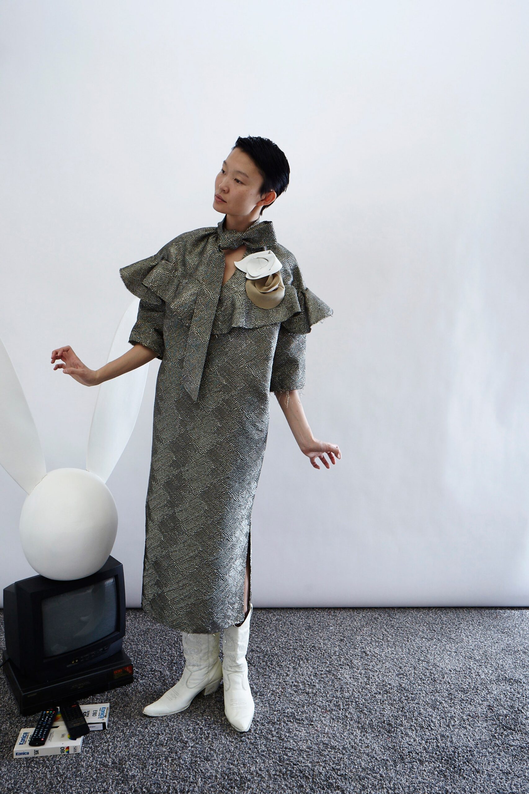 A.W.A.K.E. MODE F/W 16 Look 289