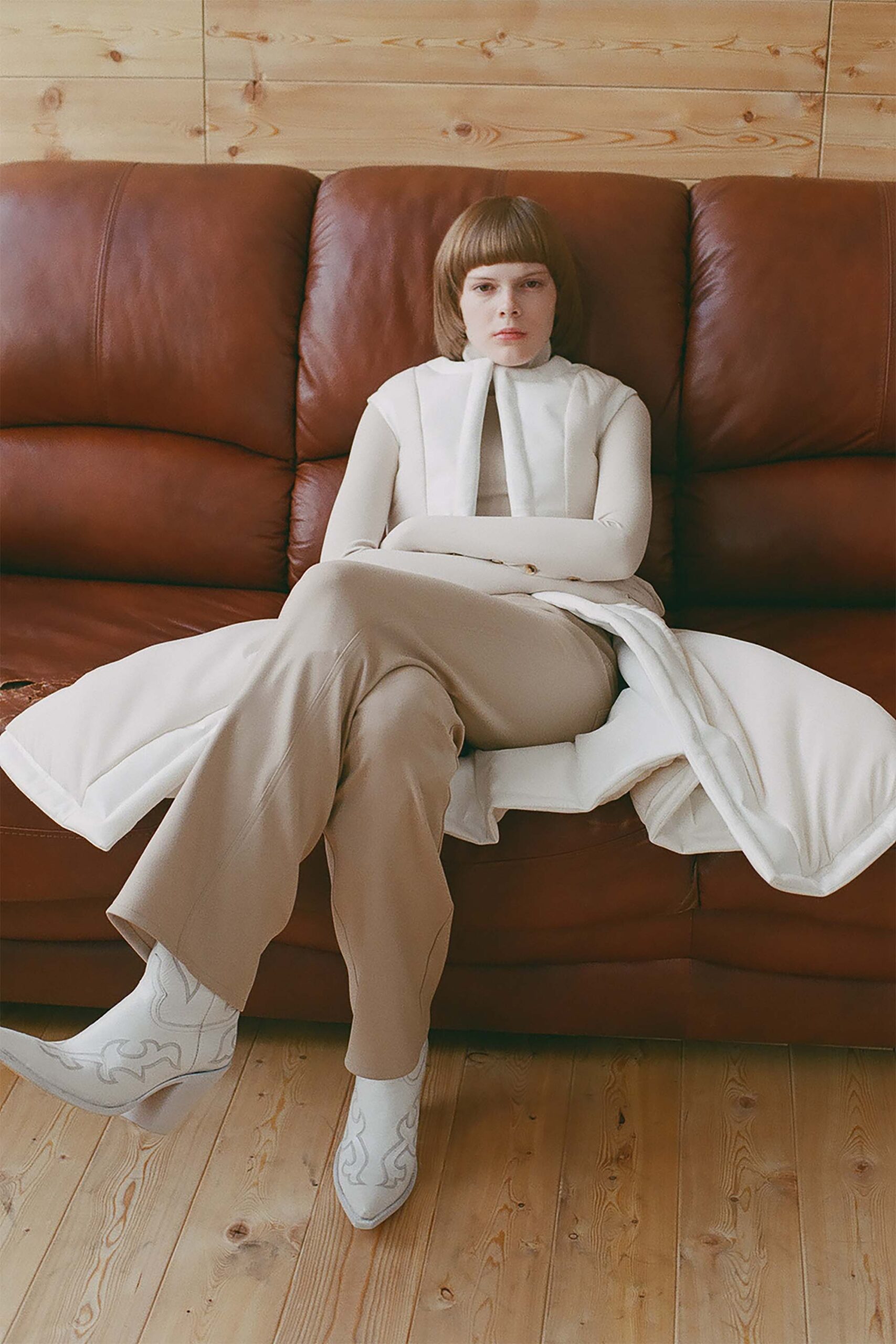 A.W.A.K.E. MODE F/W 18 Look 542