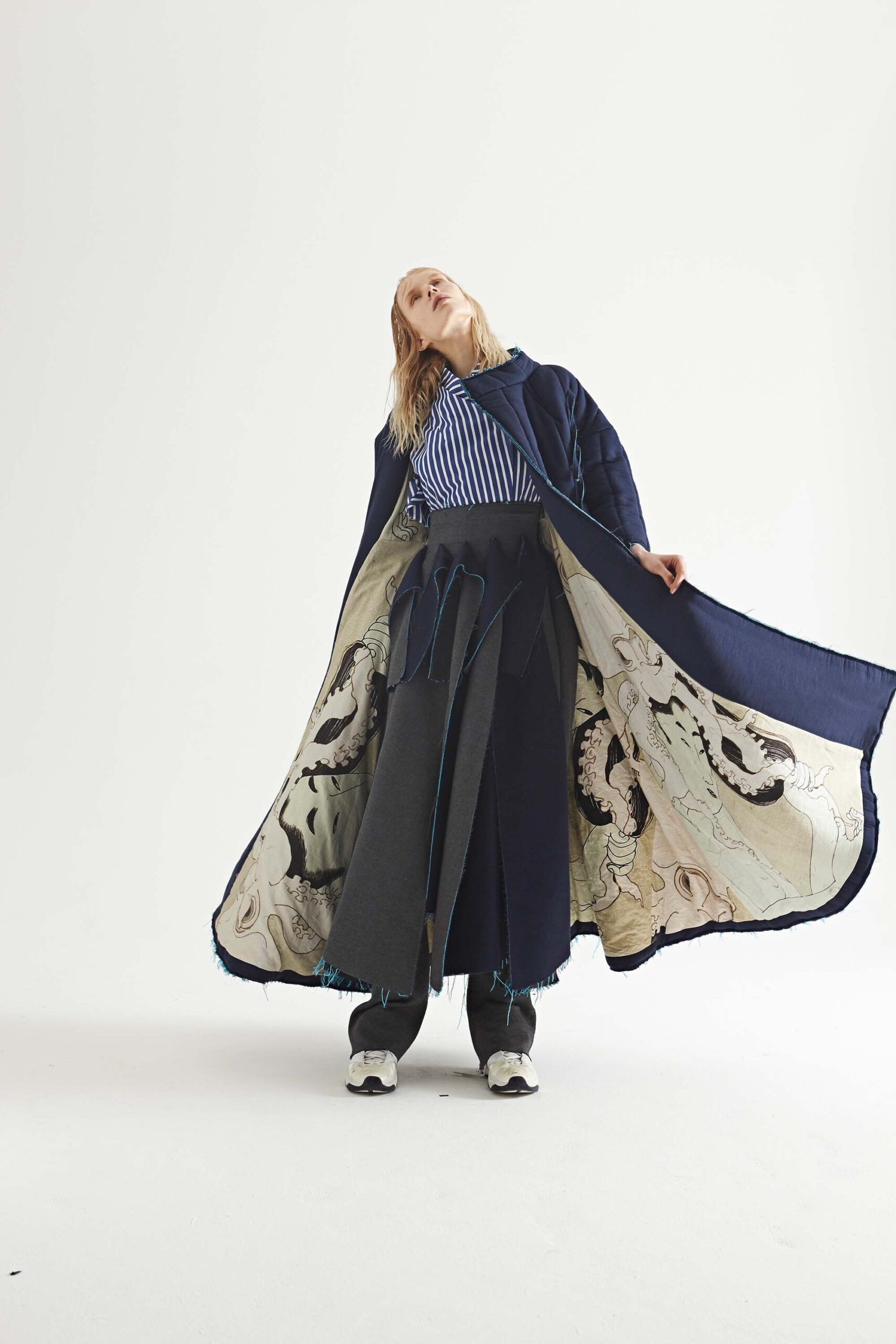 A.W.A.K.E. MODE F/W 17 Look 556