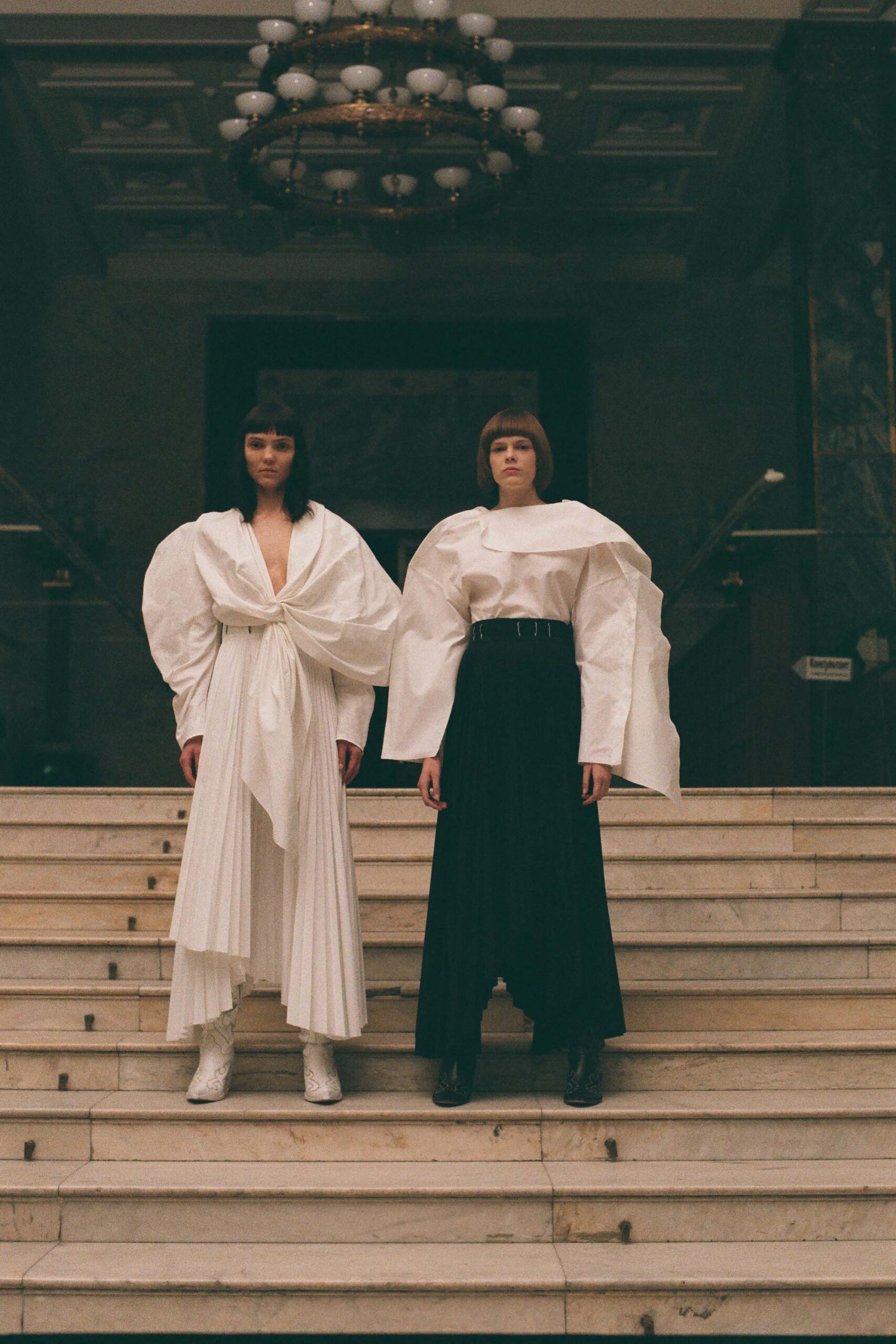 A.W.A.K.E. MODE F/W 18 Look 617
