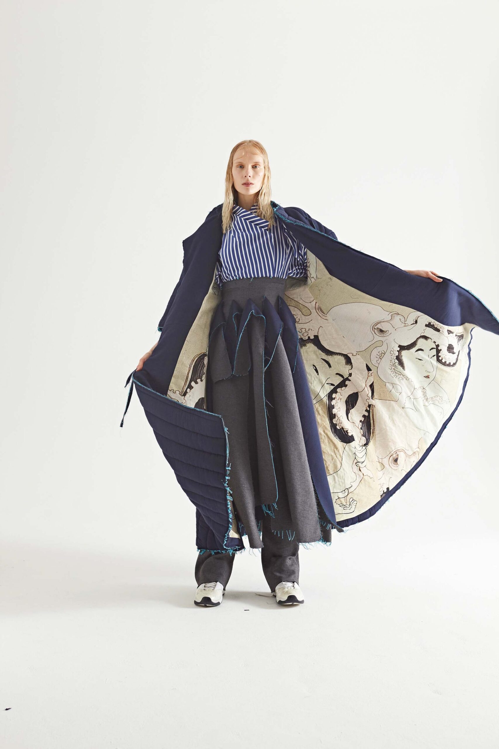 A.W.A.K.E. MODE F/W 17 Look 611