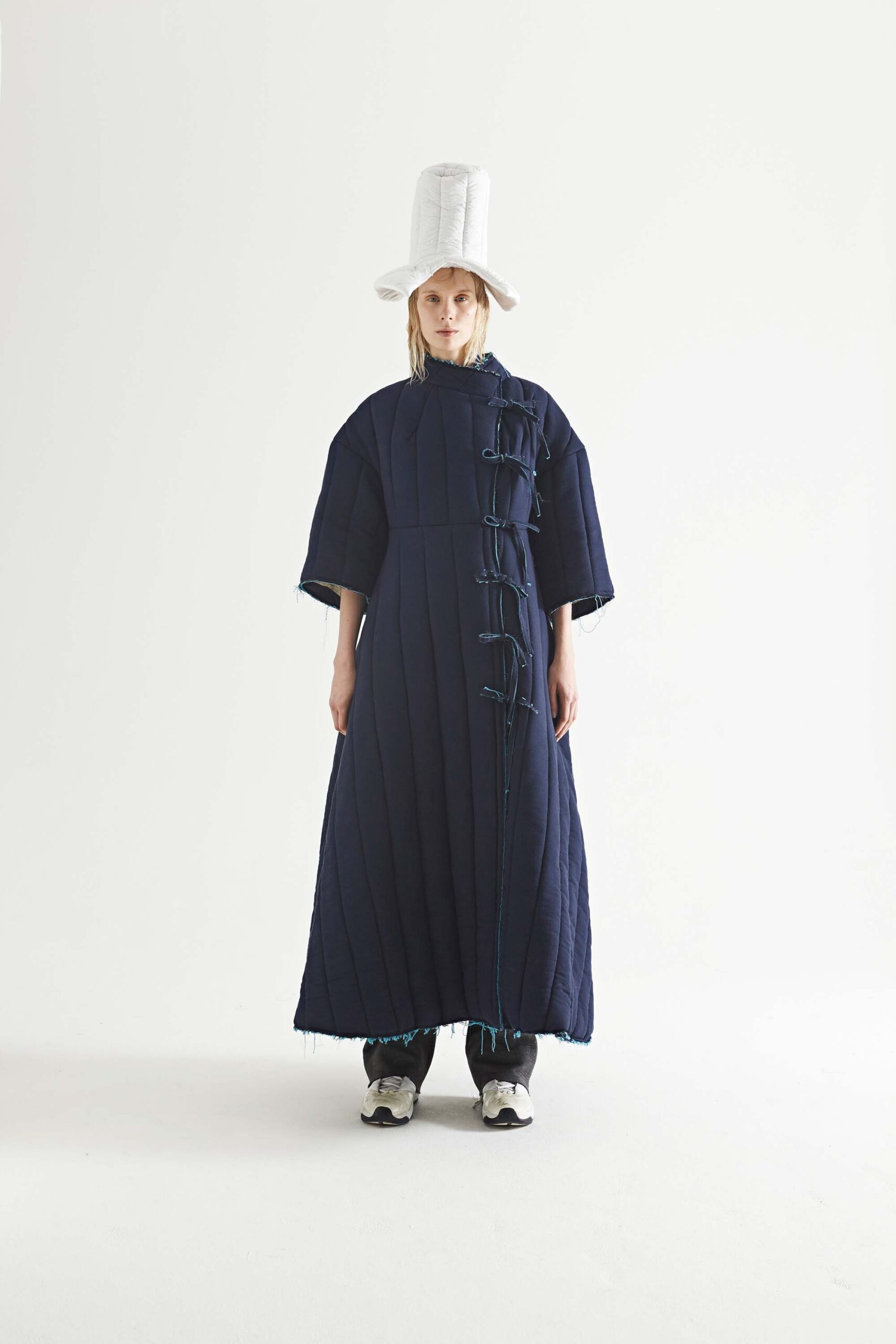 A.W.A.K.E. MODE F/W 17 Look 626