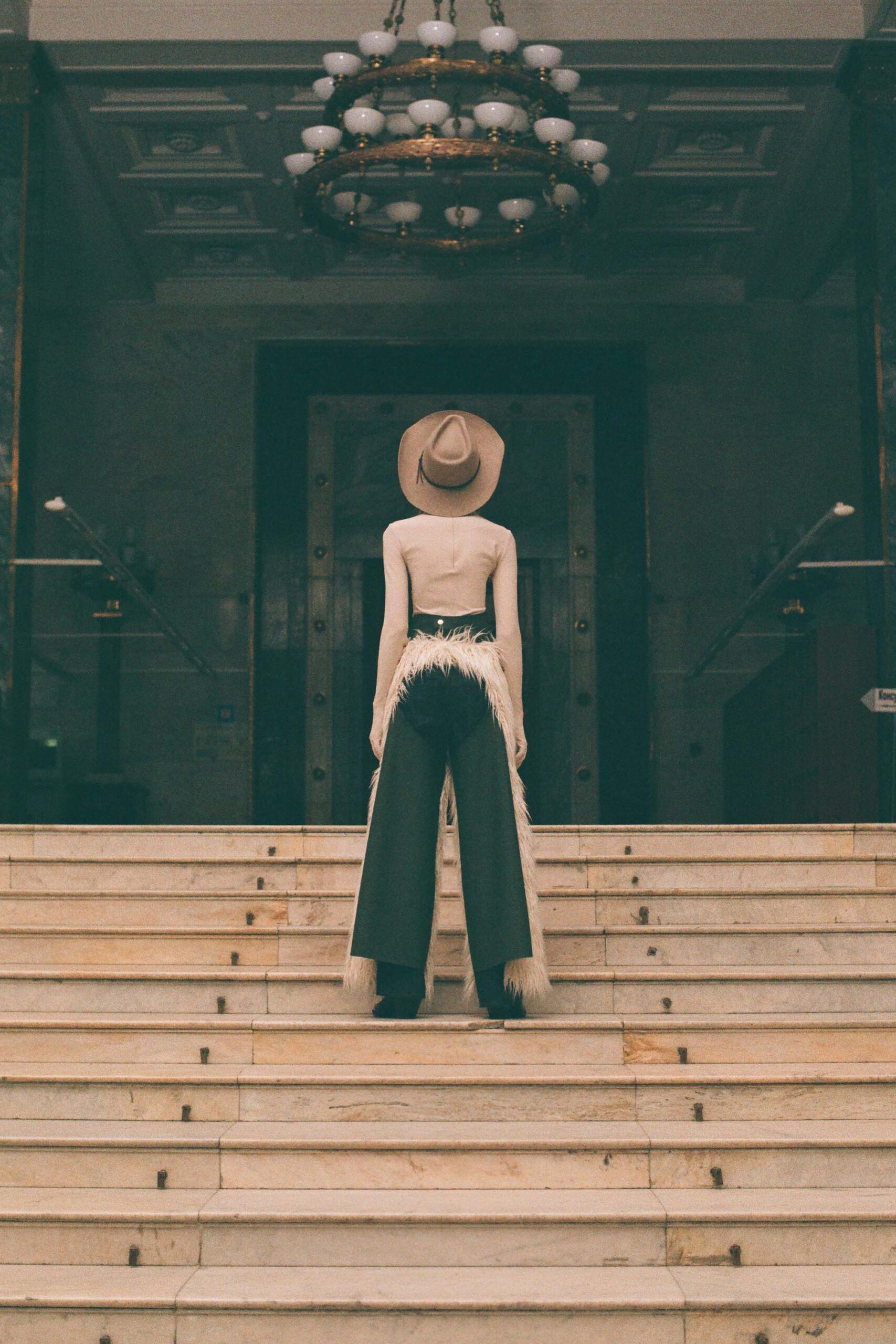 A.W.A.K.E. MODE F/W 18 Look 665