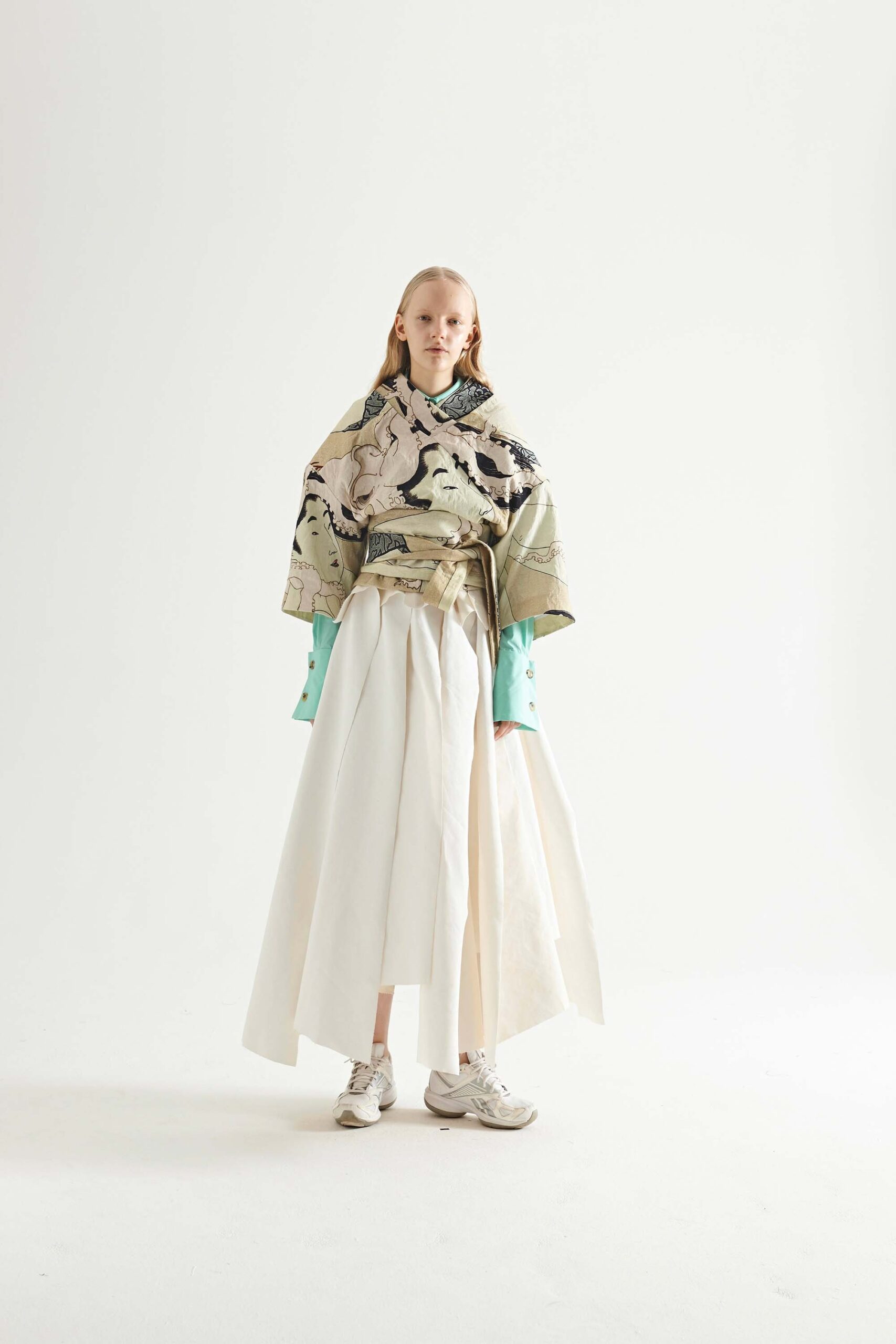 A.W.A.K.E. MODE F/W 17 Look 666