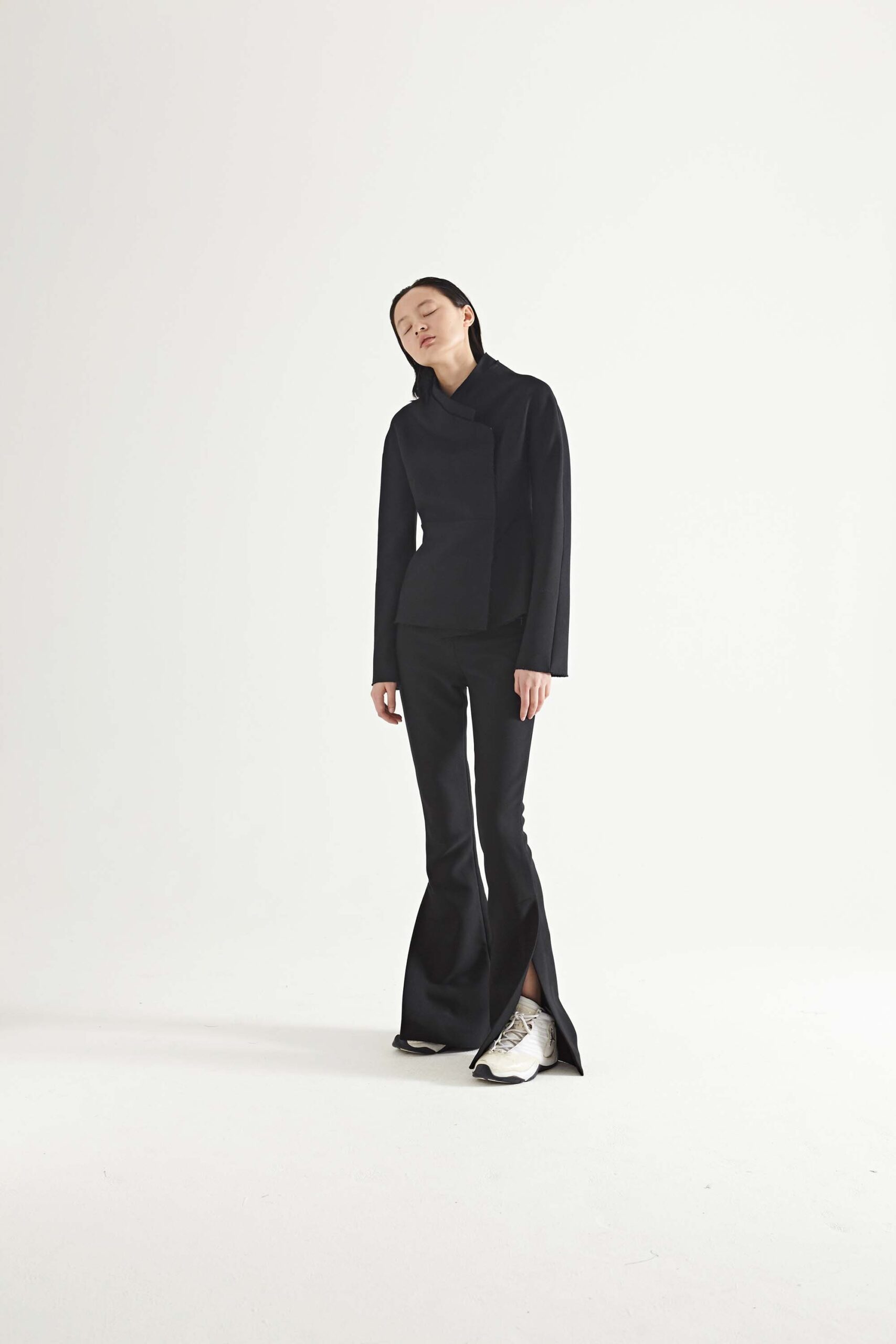 A.W.A.K.E. MODE F/W 17 Look 707