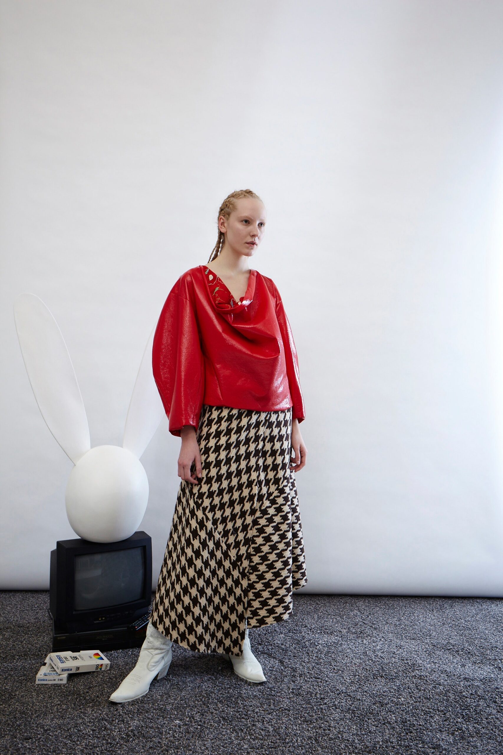 A.W.A.K.E. MODE F/W 16 Look 489