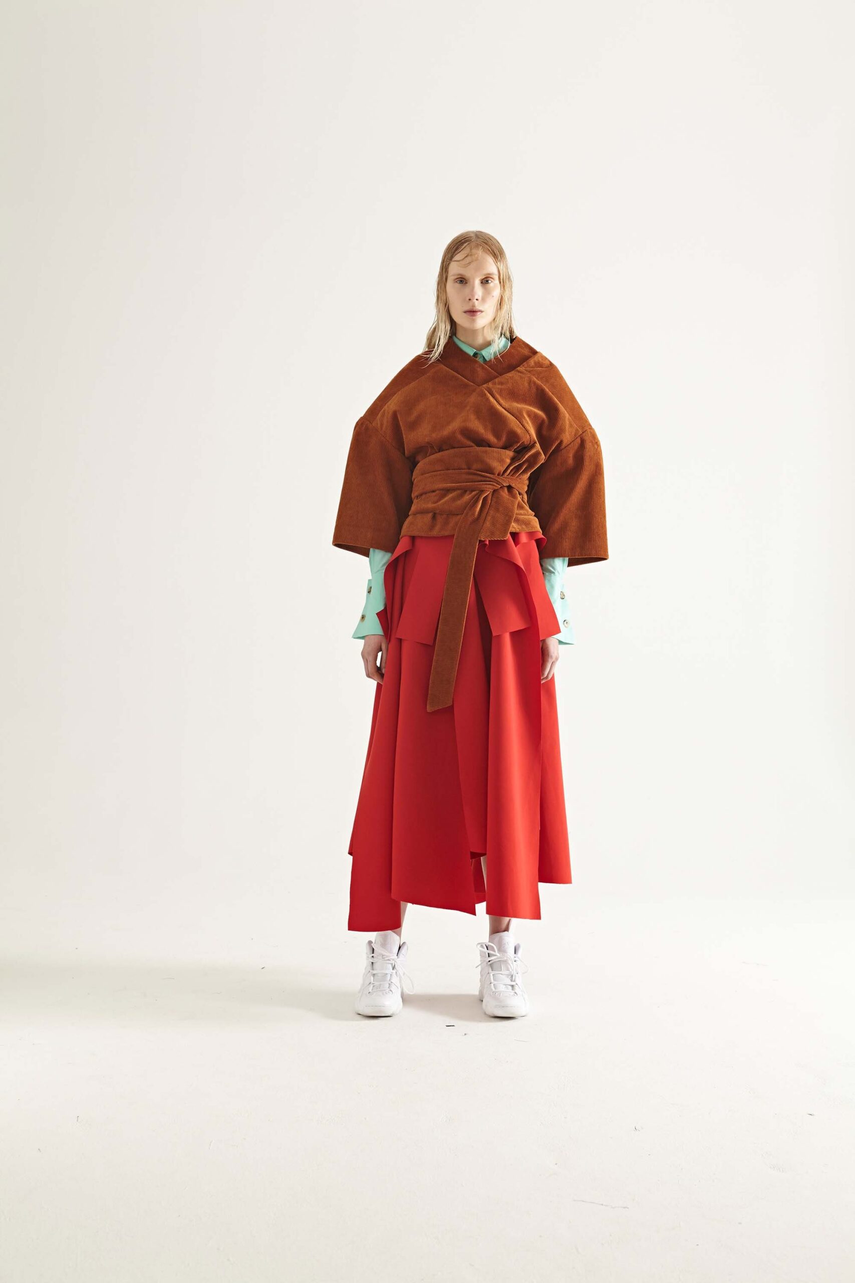 A.W.A.K.E. MODE F/W 17 Look 769