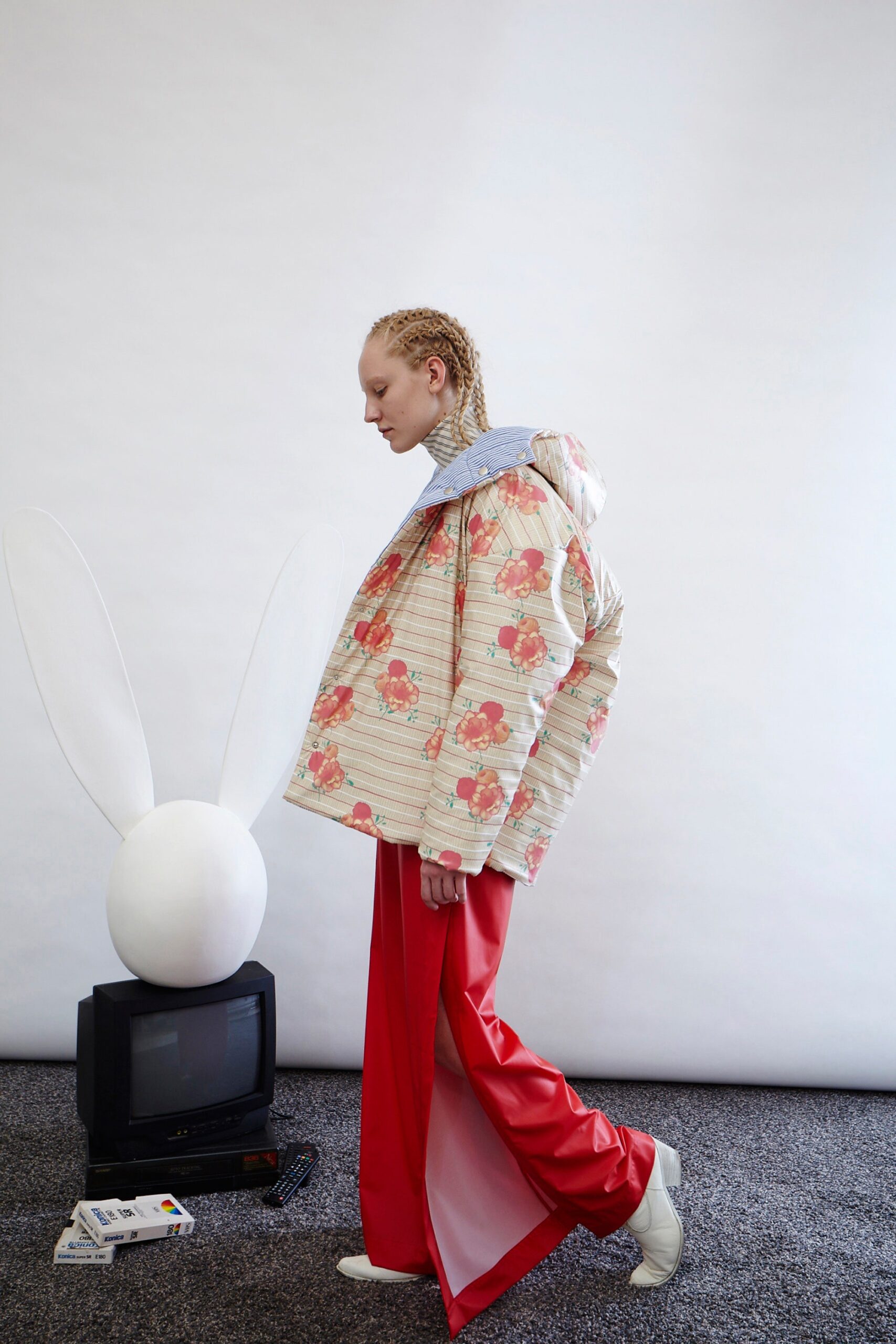 A.W.A.K.E. MODE F/W 16 Look 556
