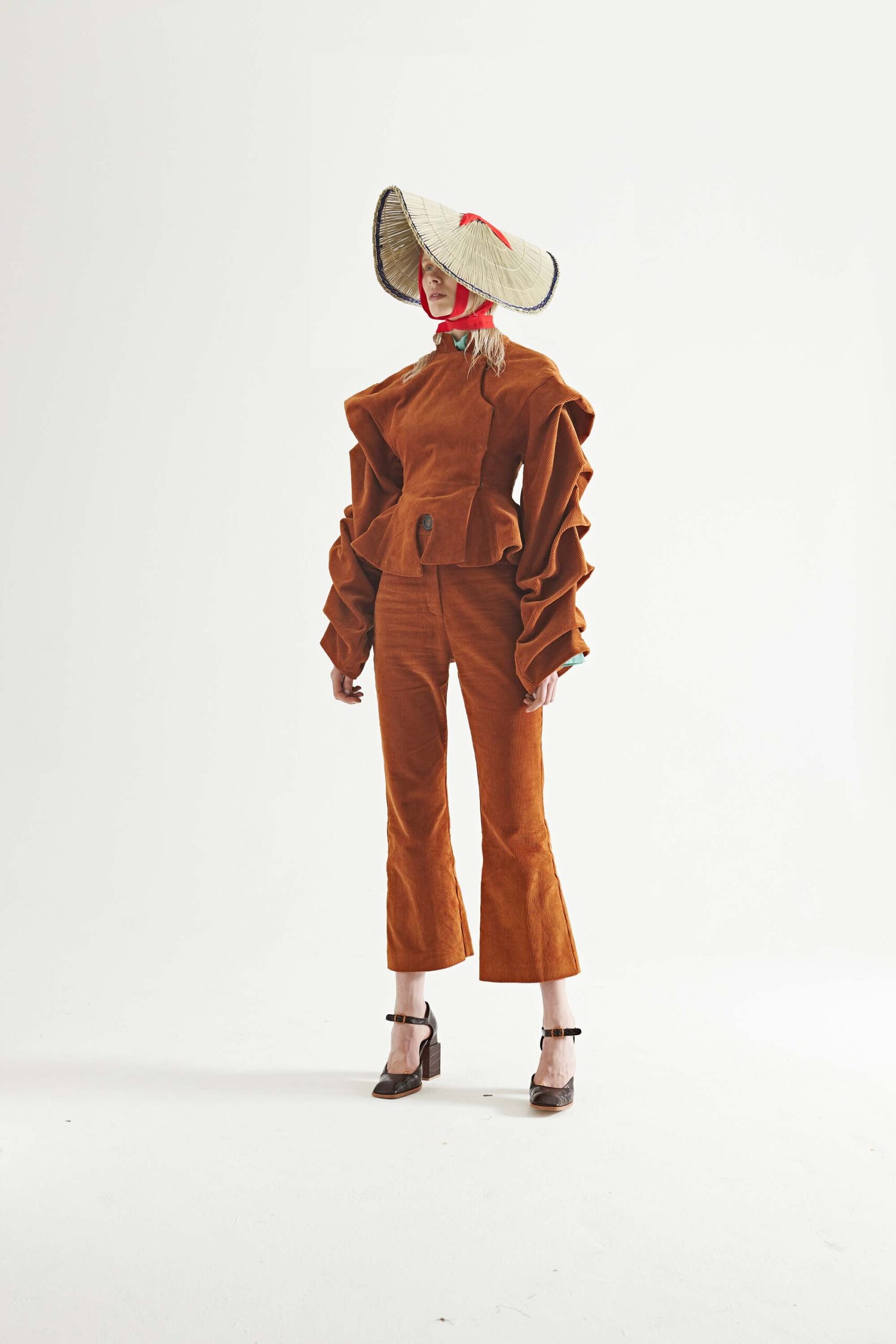 A.W.A.K.E. MODE F/W 17 Look 790