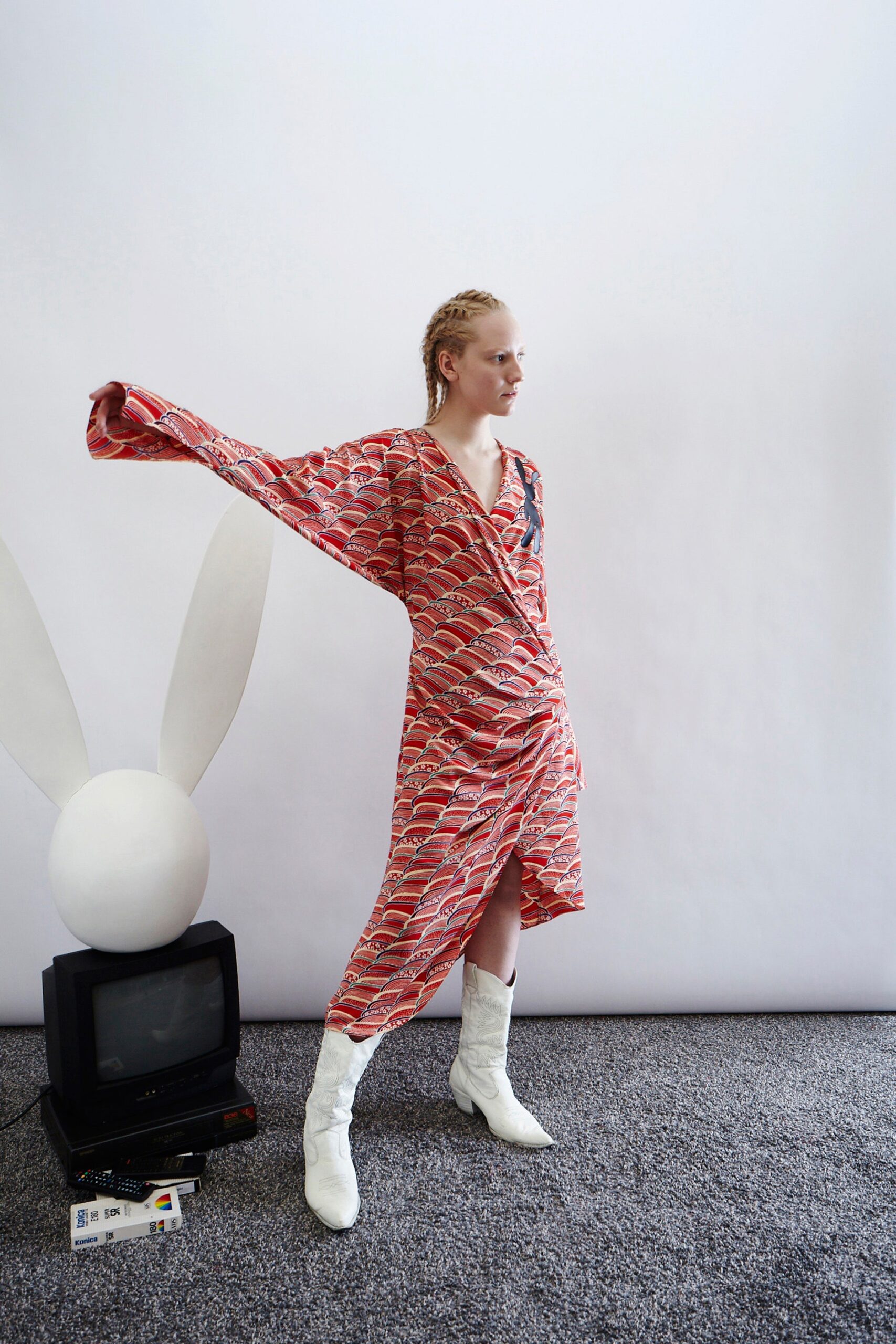 A.W.A.K.E. MODE F/W 16 Look 578