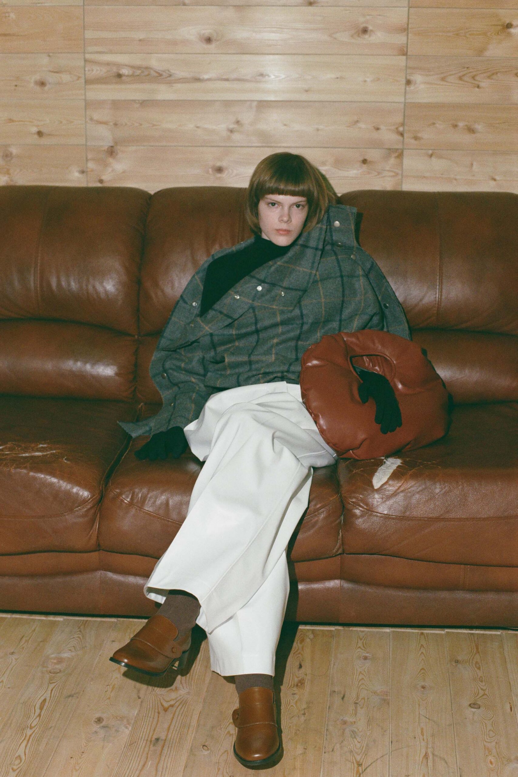 A.W.A.K.E. MODE F/W 18 Look 801