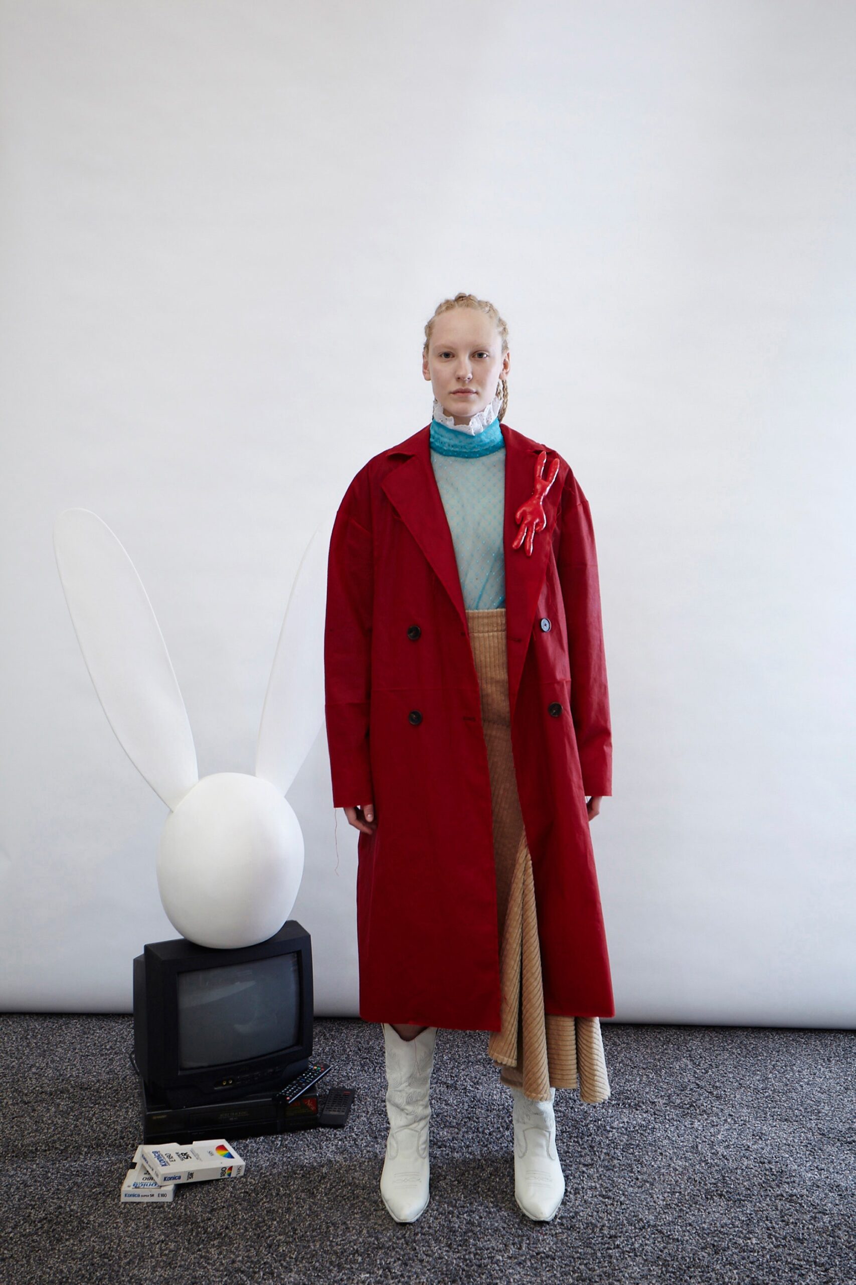 A.W.A.K.E. MODE F/W 16 Look 659