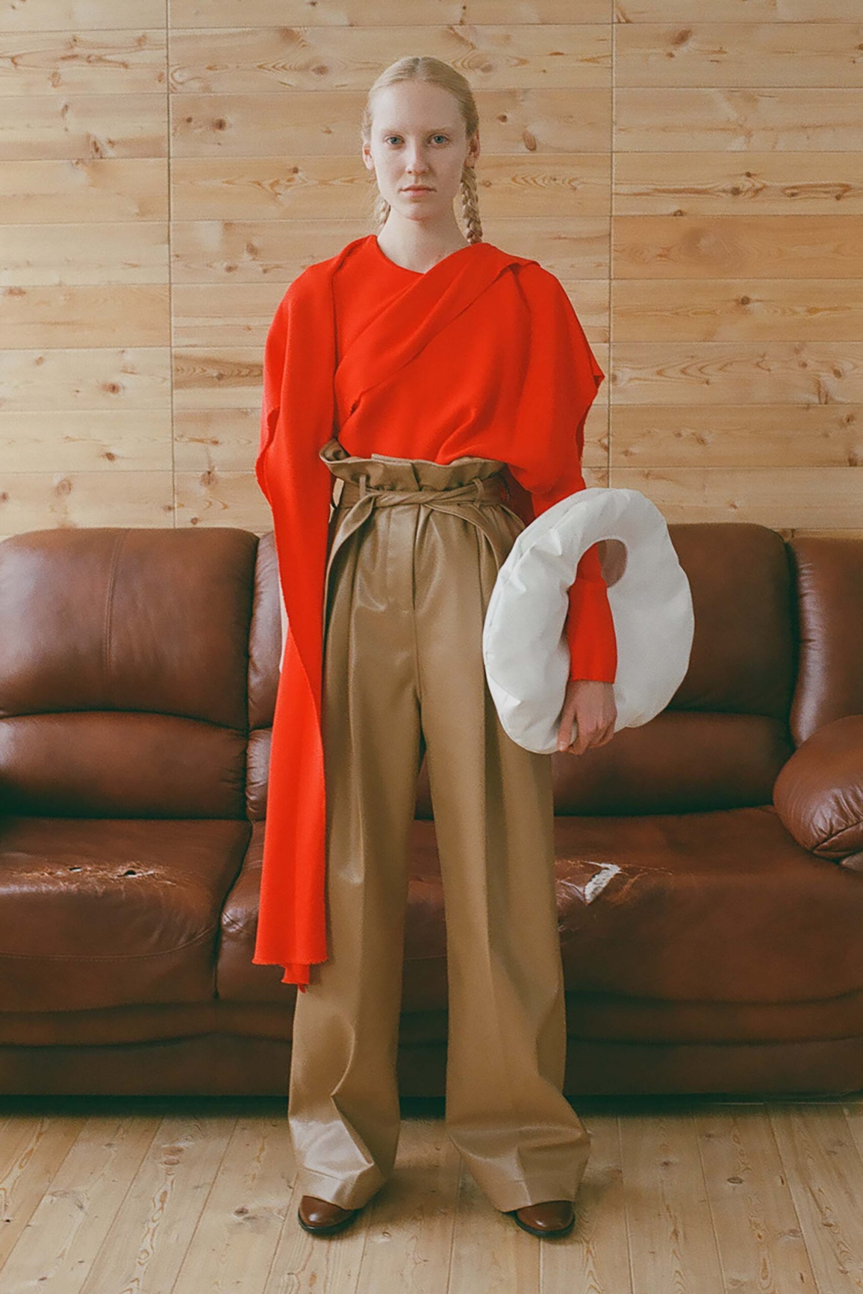 A.W.A.K.E. MODE F/W 18 Look 942