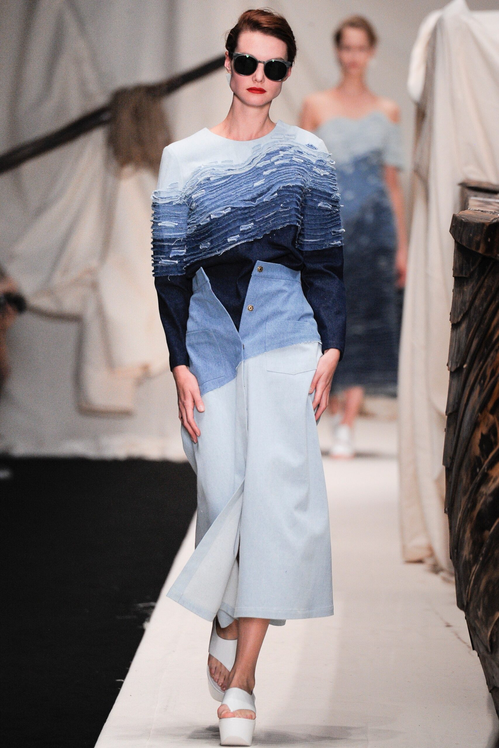 Alena Akhmadullina Russia S/S 16 Look 217