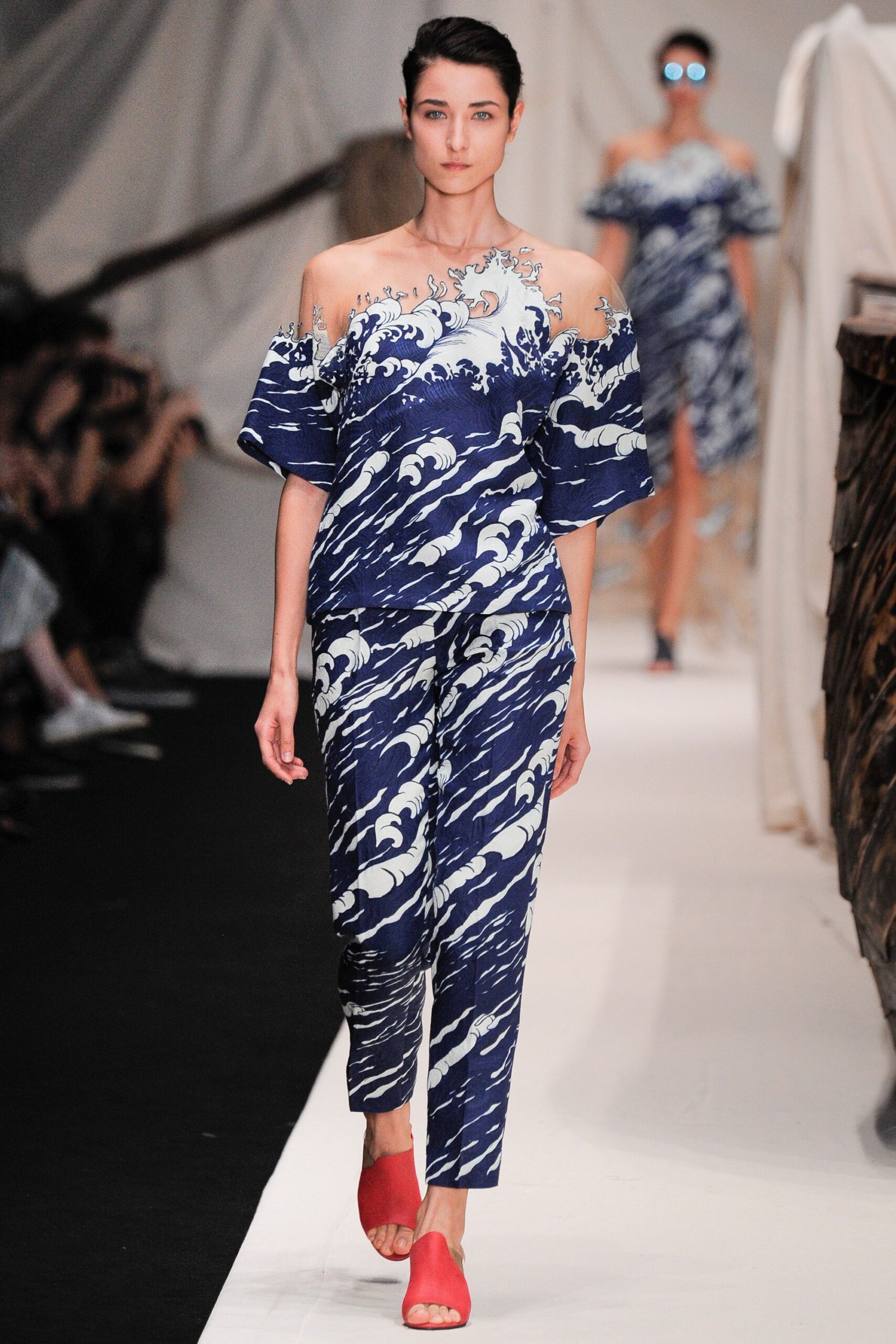 Alena Akhmadullina Russia S/S 16 Look 266