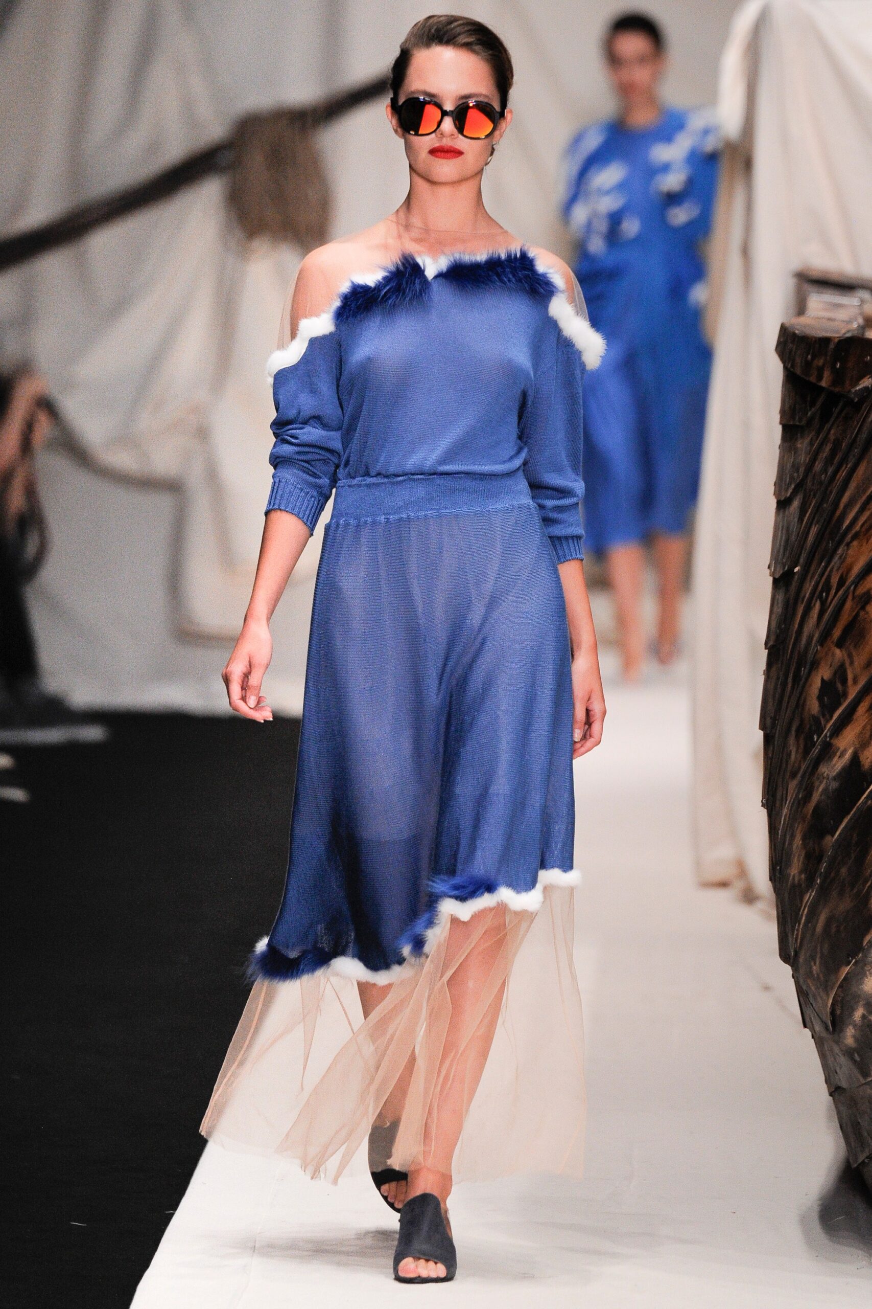 Alena Akhmadullina Russia S/S 16 Look 327