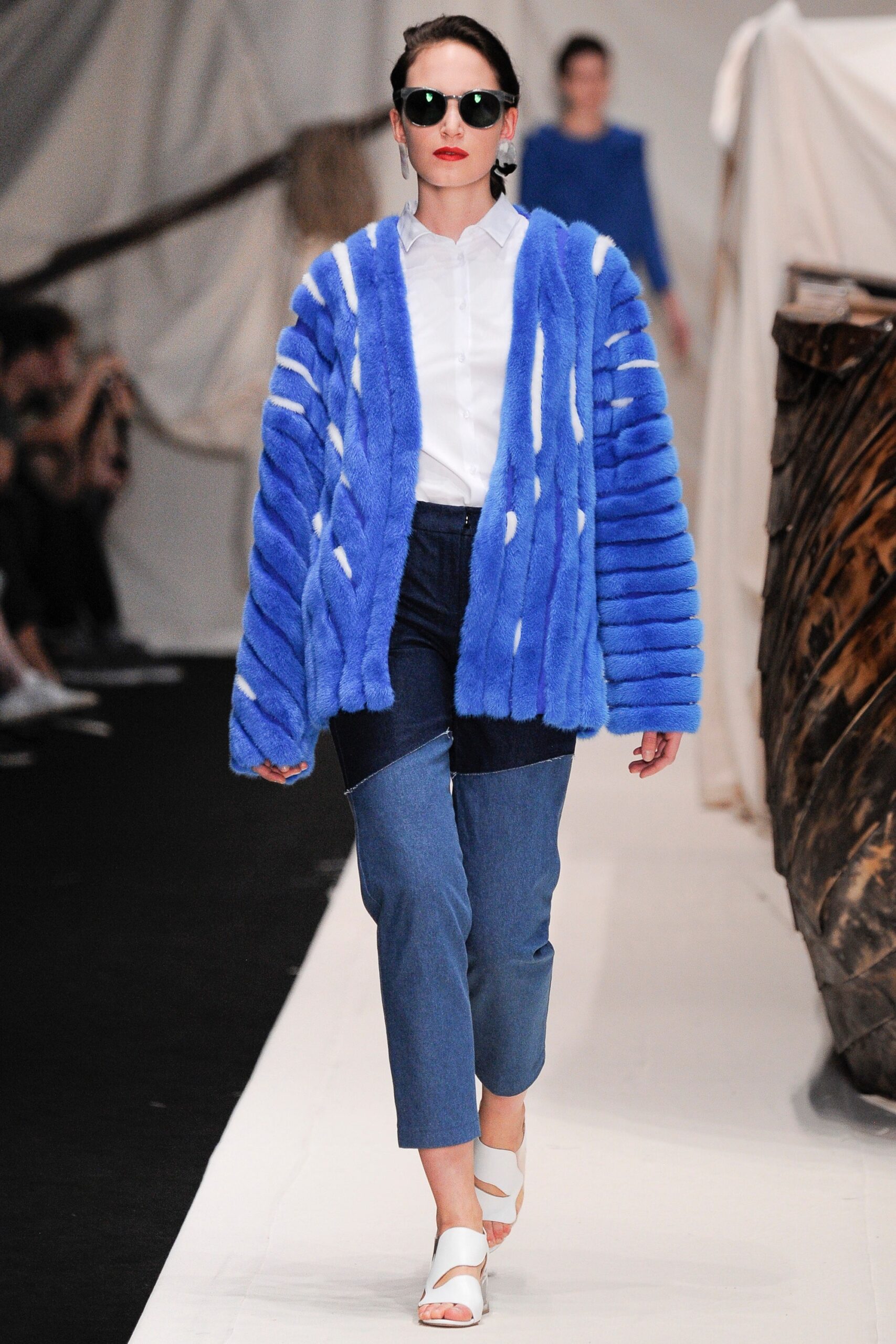 Alena Akhmadullina Russia S/S 16 Look 361