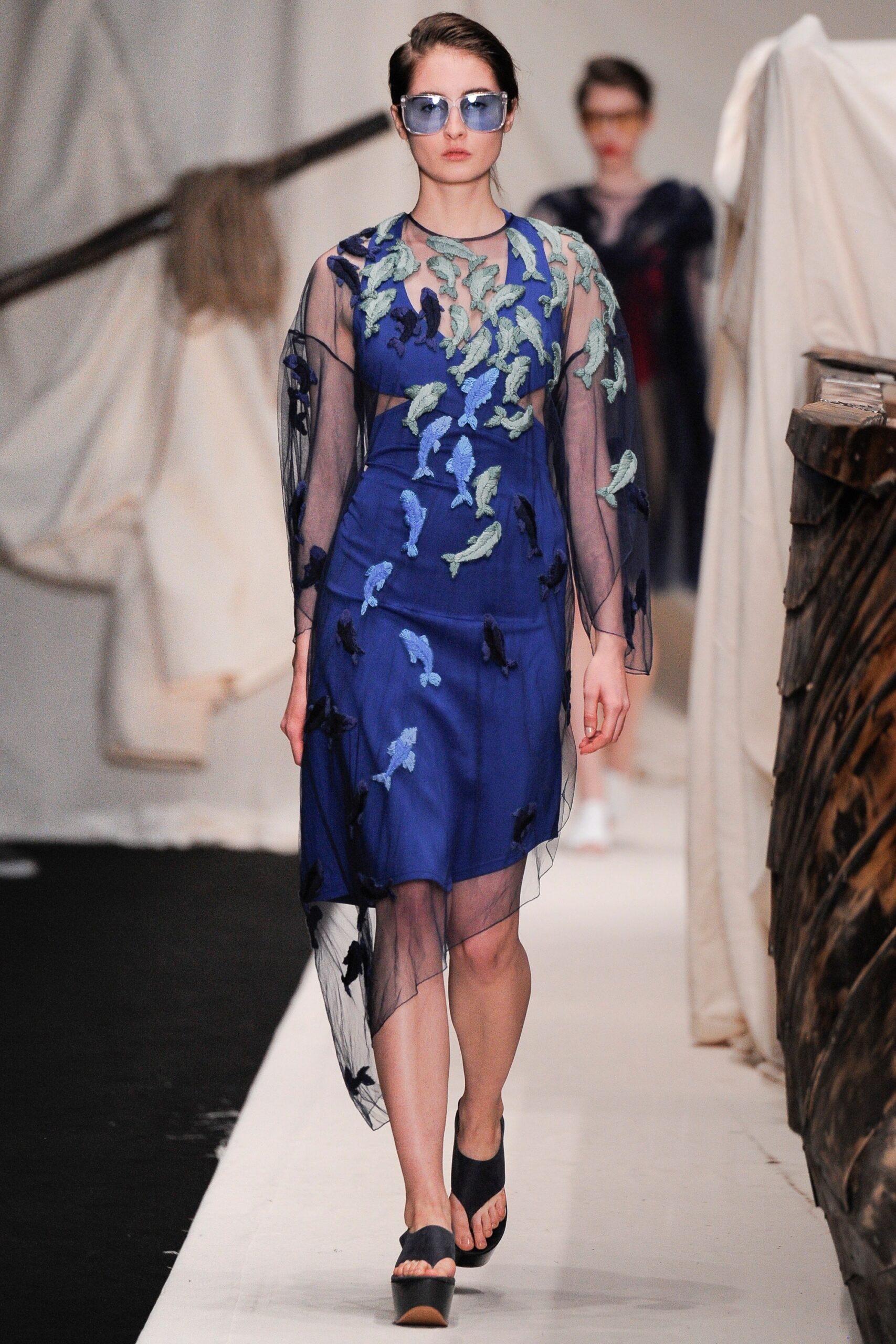 Alena Akhmadullina Russia S/S 16 Look 425