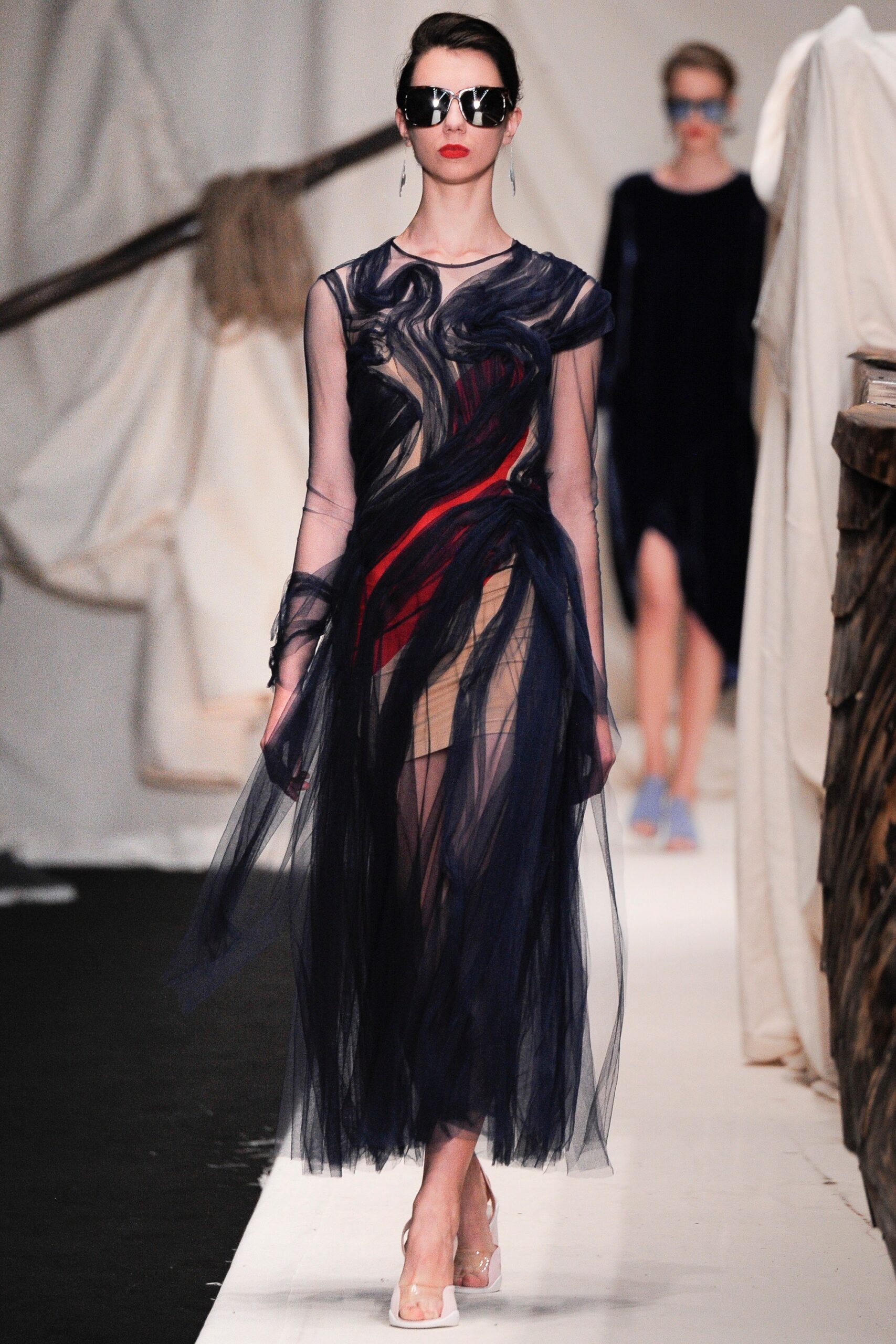 Alena Akhmadullina Russia S/S 16 Look 461