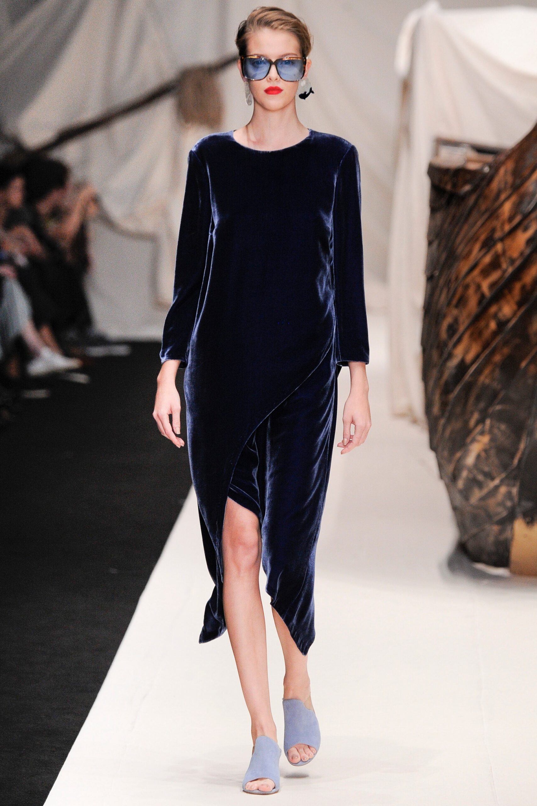 Alena Akhmadullina Russia S/S 16 Look 465