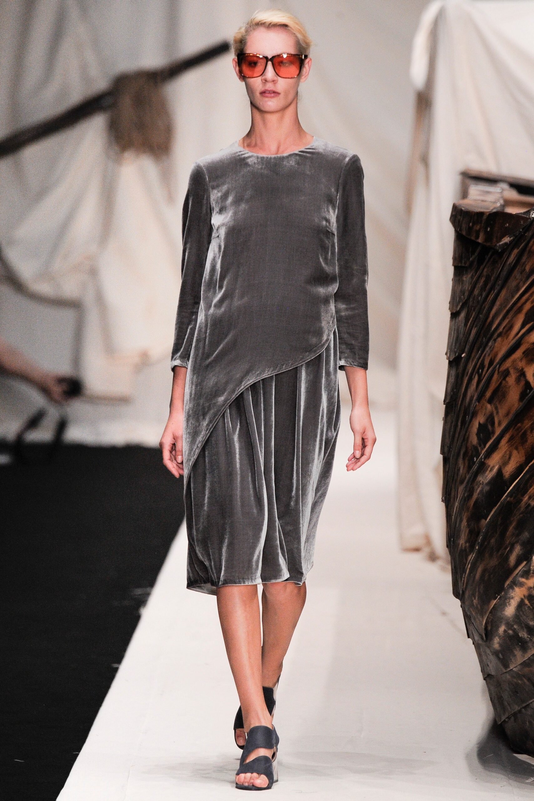 Alena Akhmadullina Russia S/S 16 Look 494
